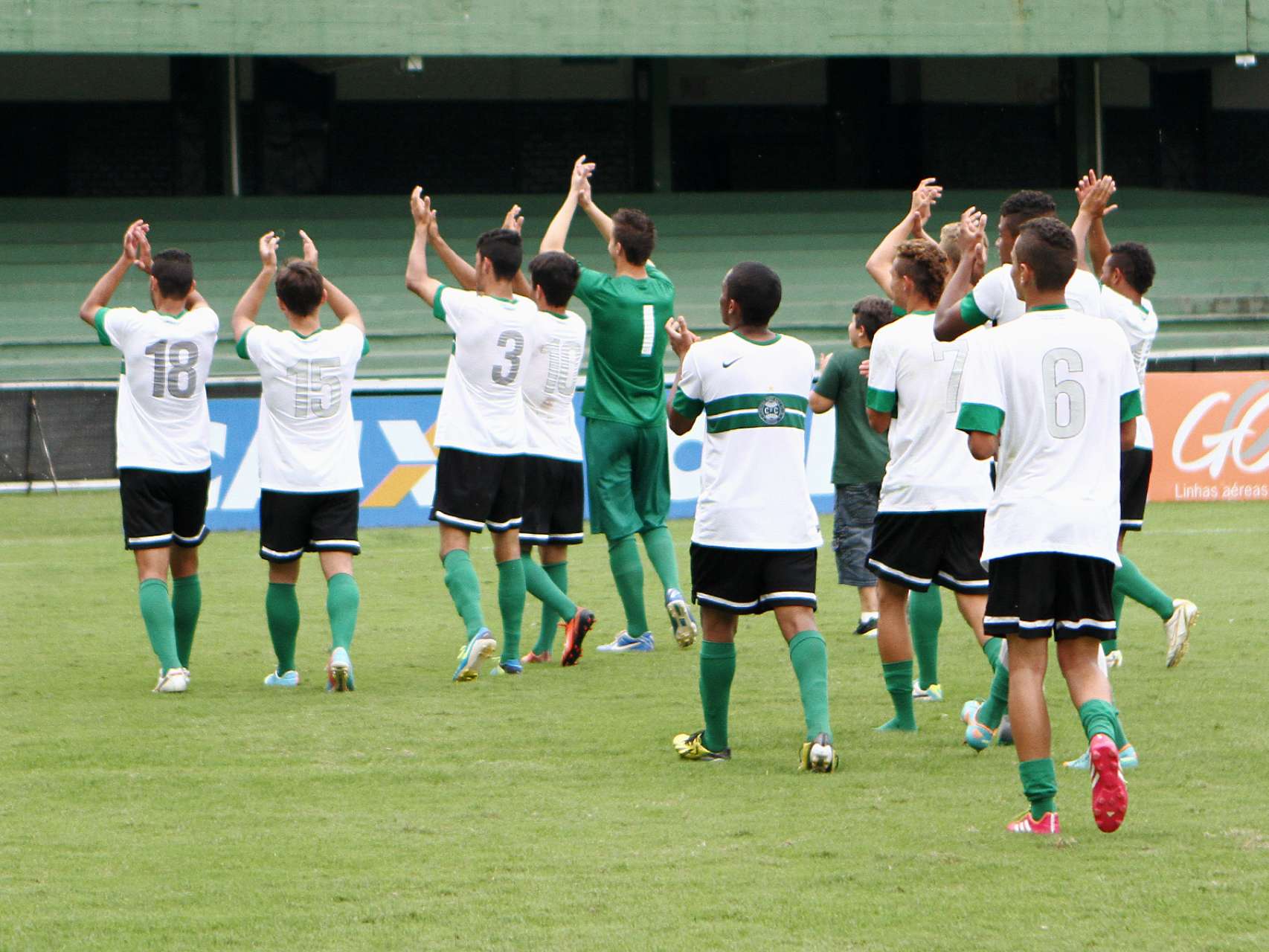 Coxa conquista quatro estaduais na temporada