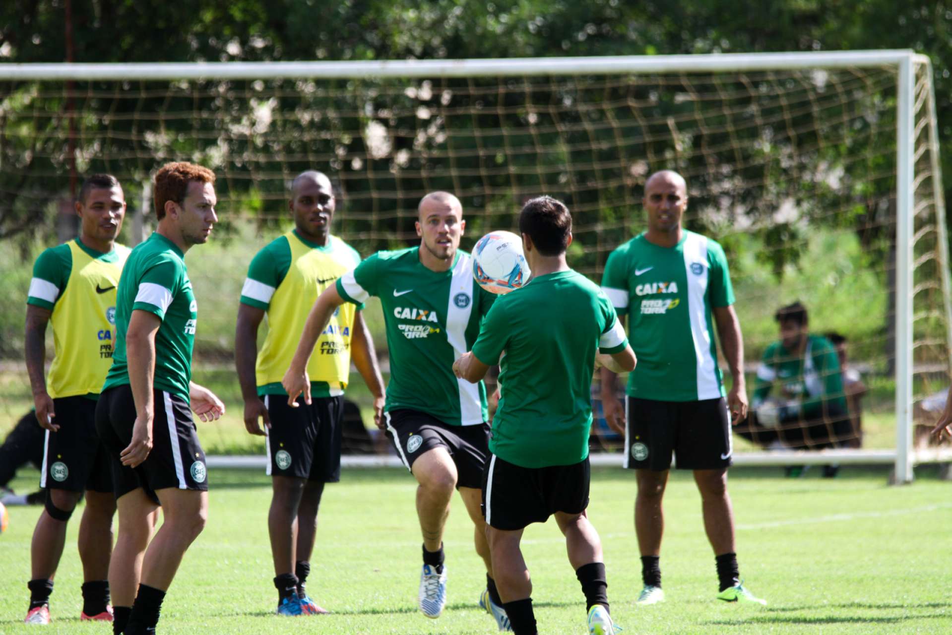 Coxa realiza jogo treino s�bado em Foz
