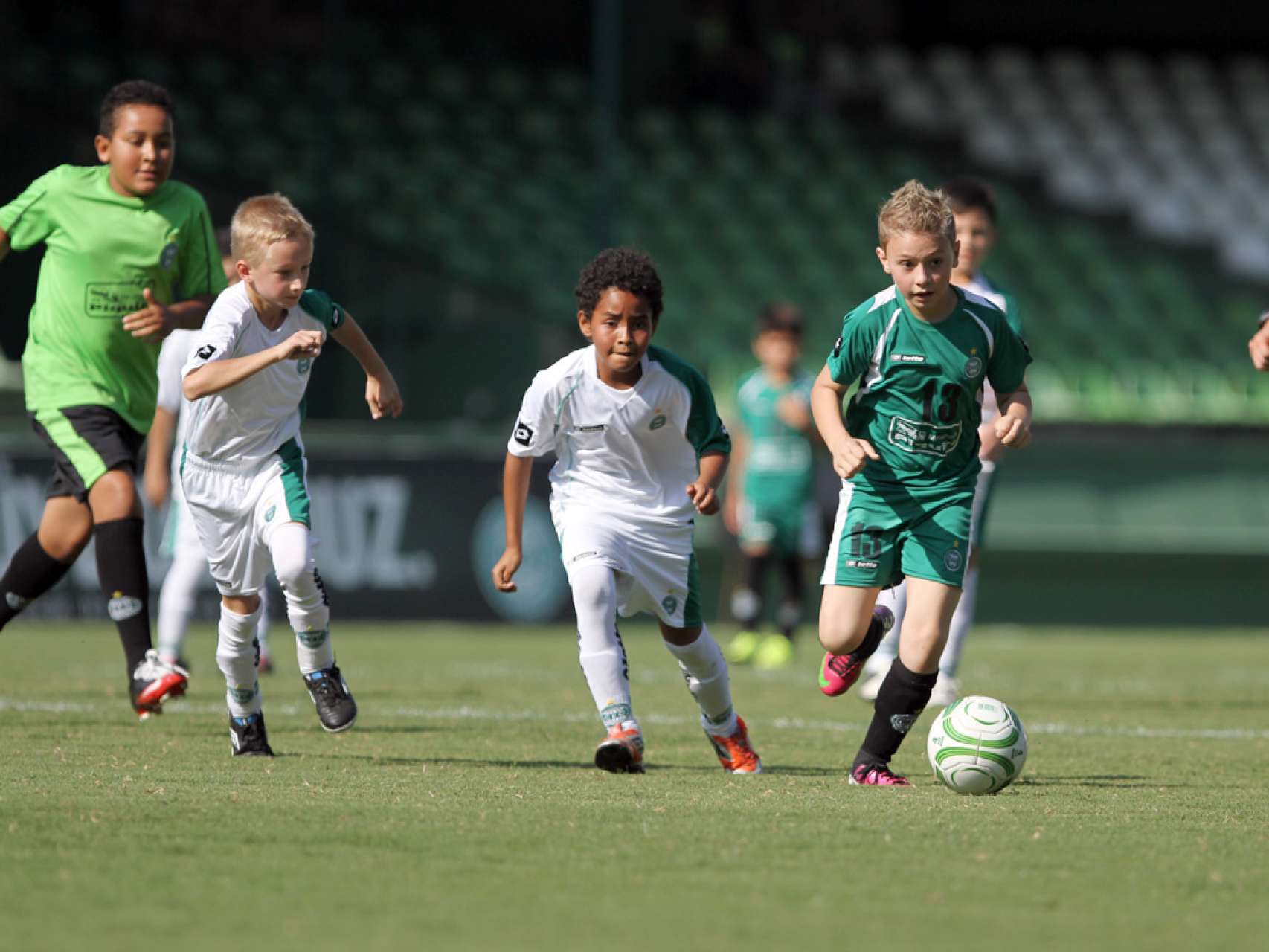 Couto revive jogos preliminares com Escola Coxa