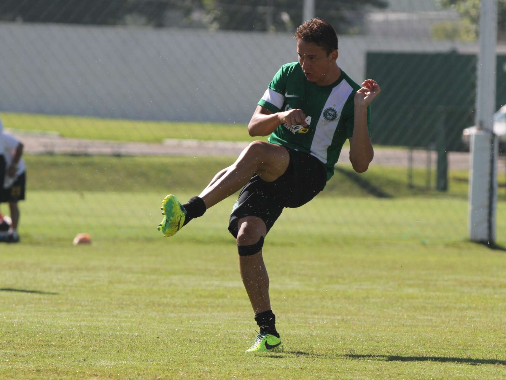 Keirrison integra relacionados