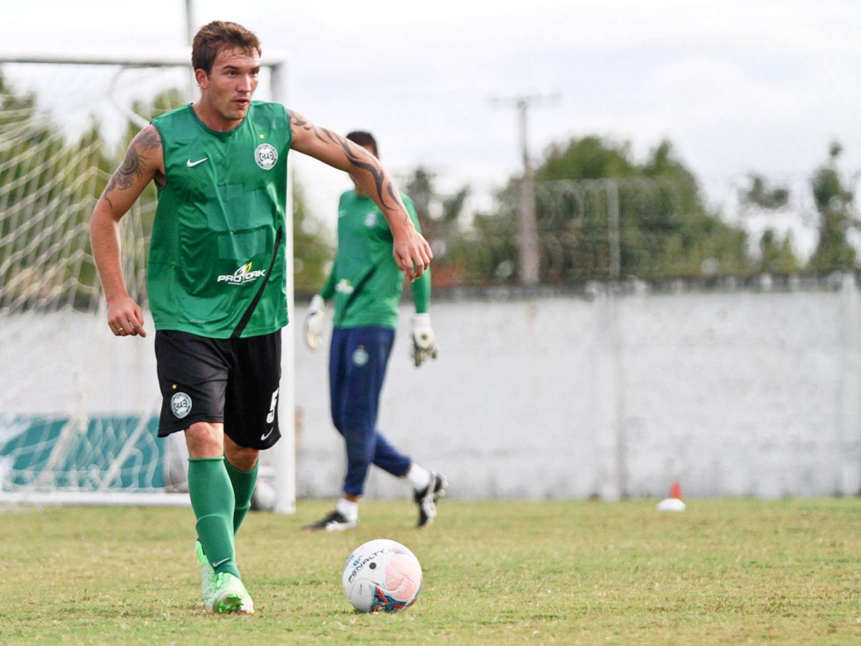 Alex e Willian n�o atuam domingo
