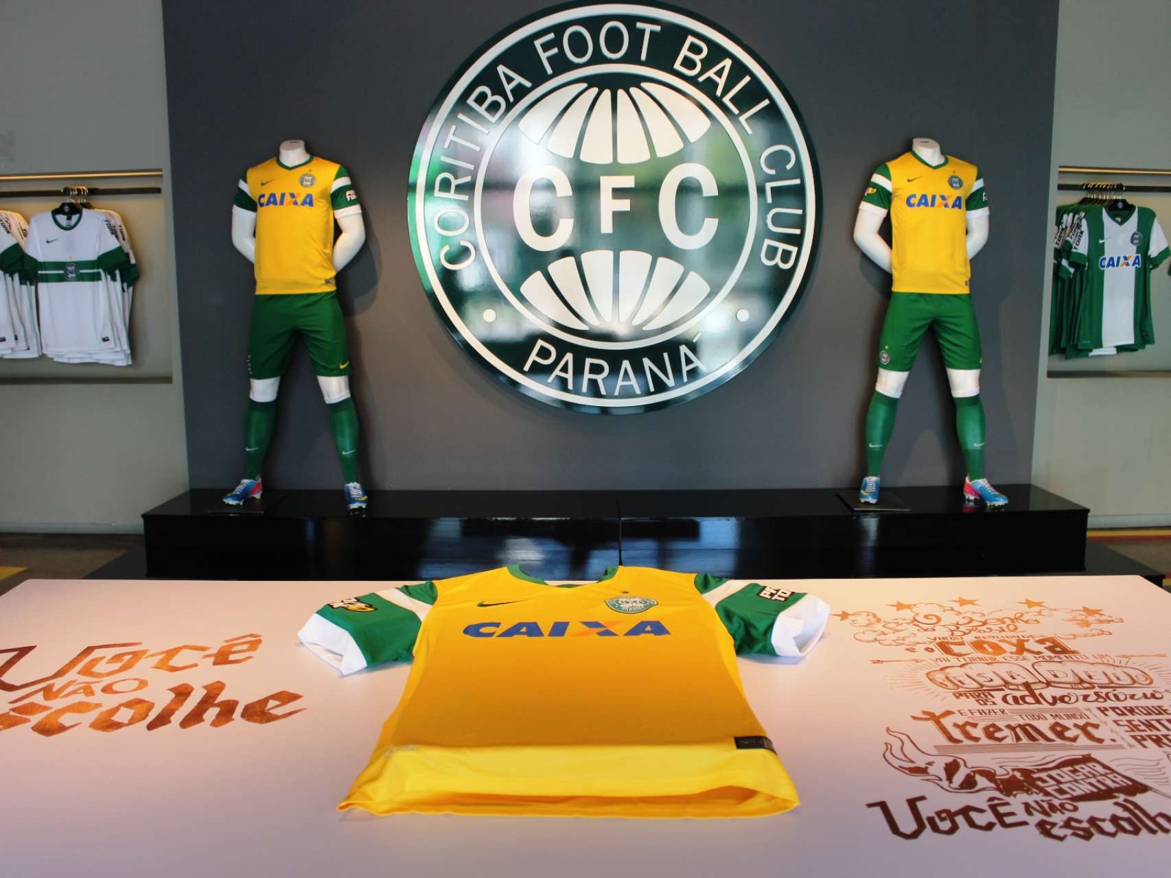 Nova camisa do Coxa est� � venda