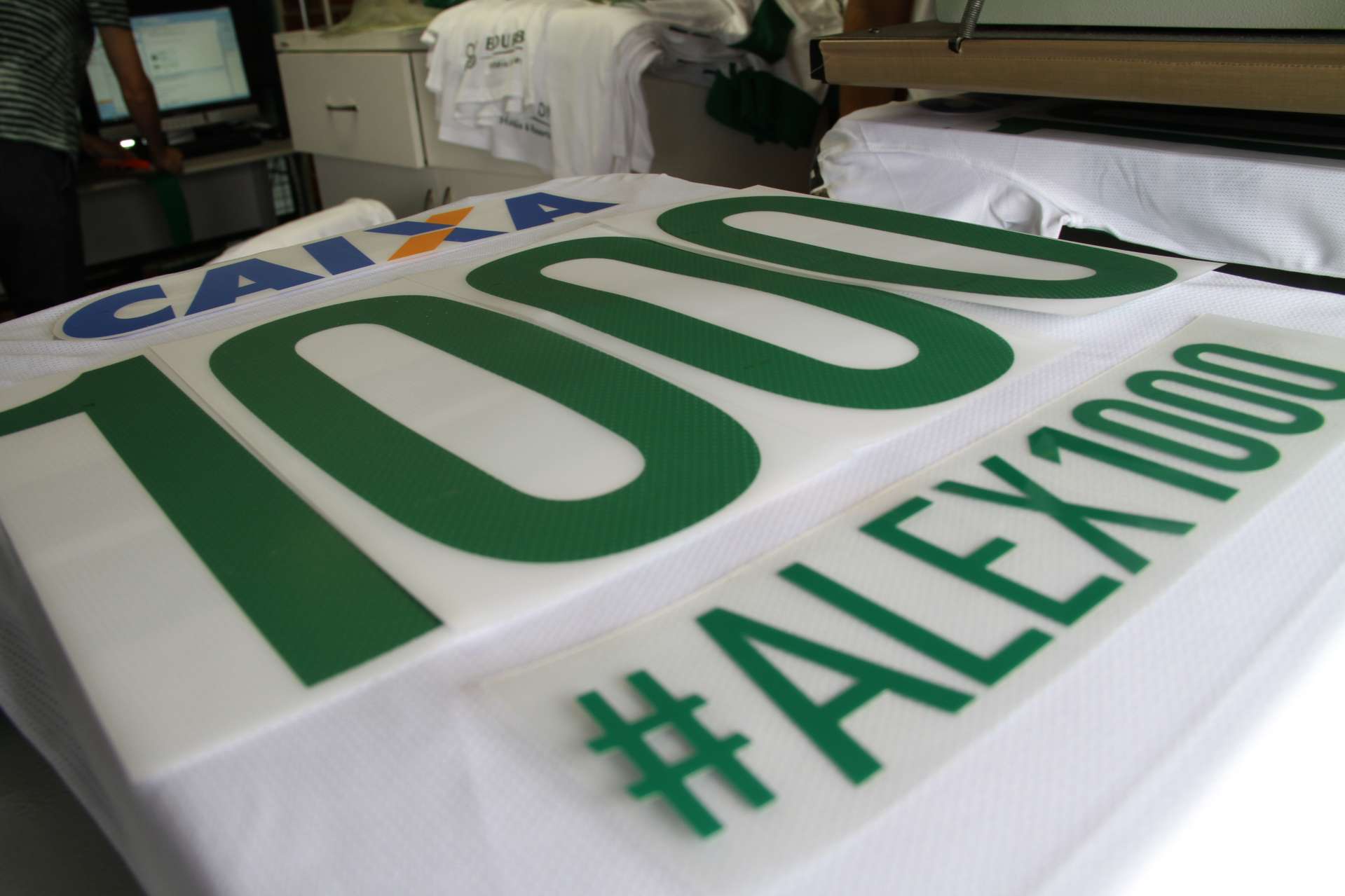 Sorteio da camisa do jogo 1000