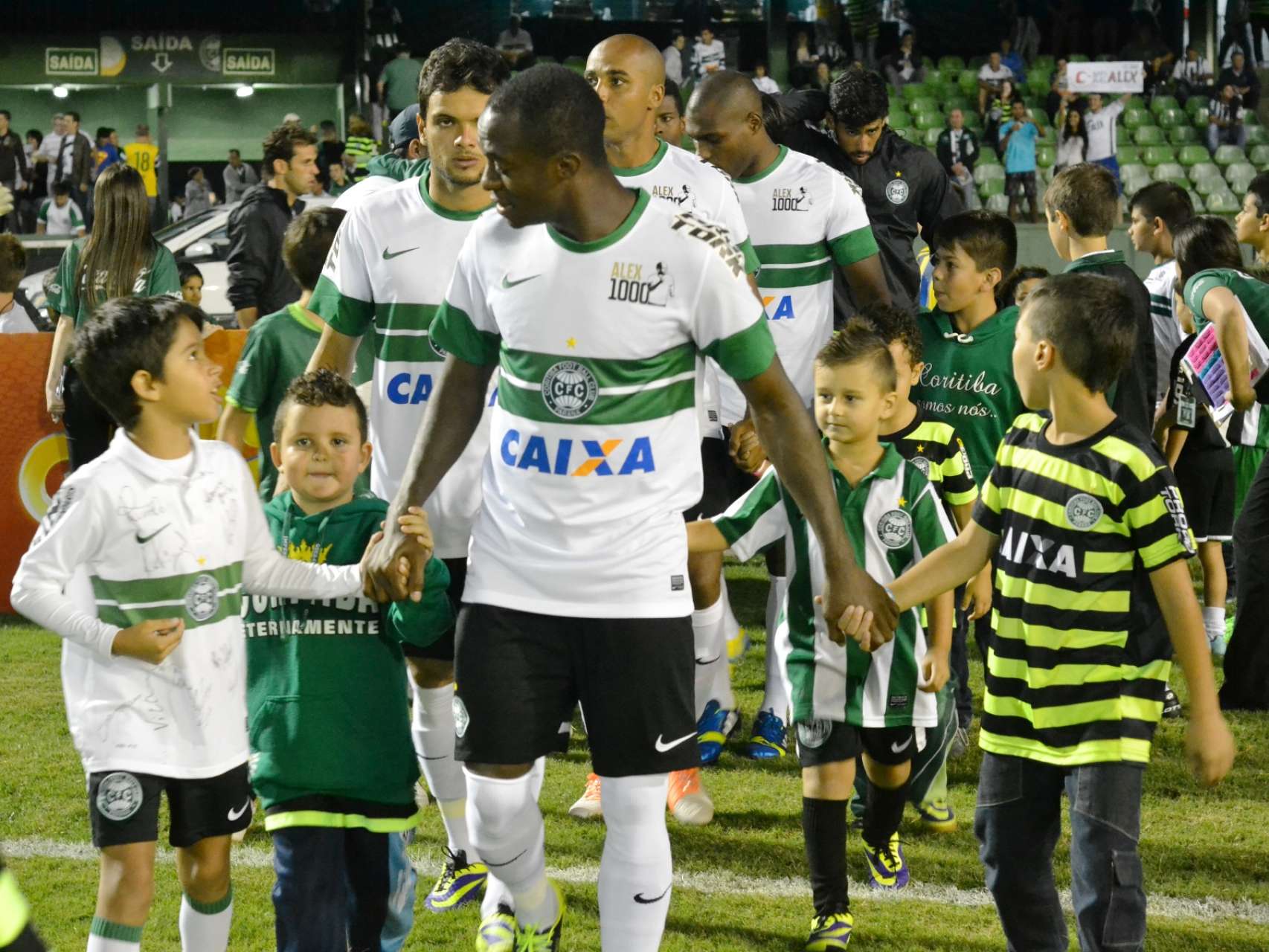 Mascotinhos Coxa x Oper�rio