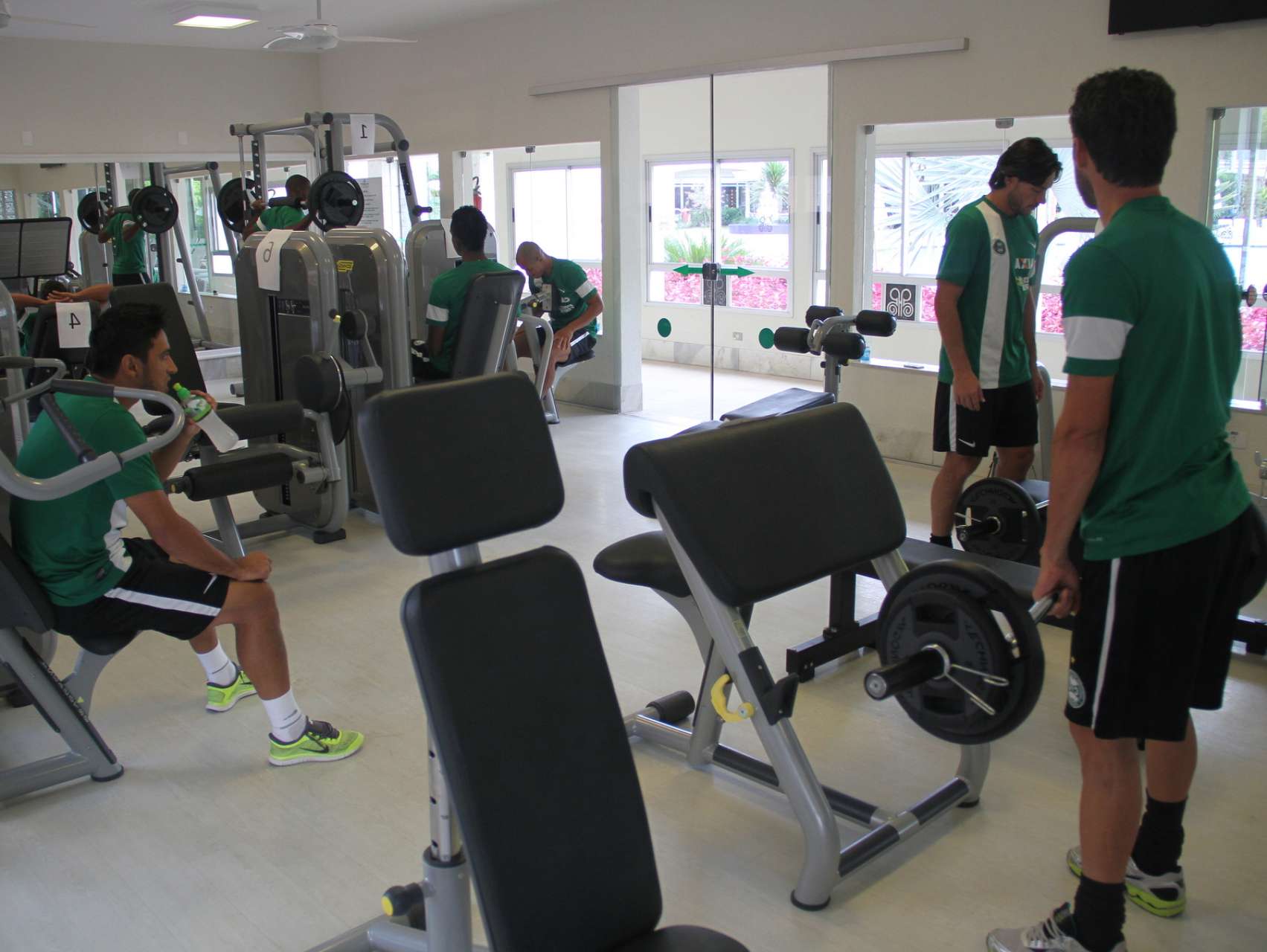 Coxa se reapresenta em Foz