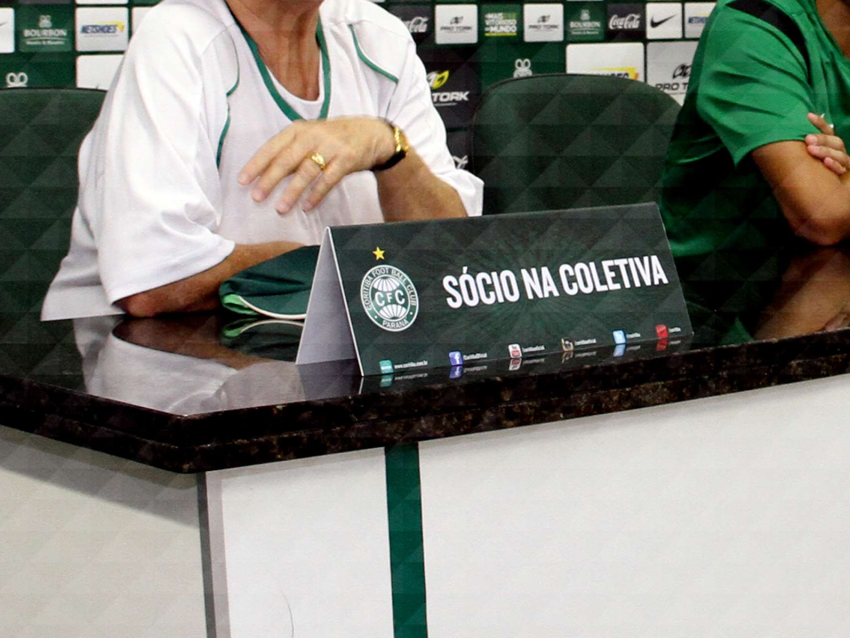 S�cio na coletiva