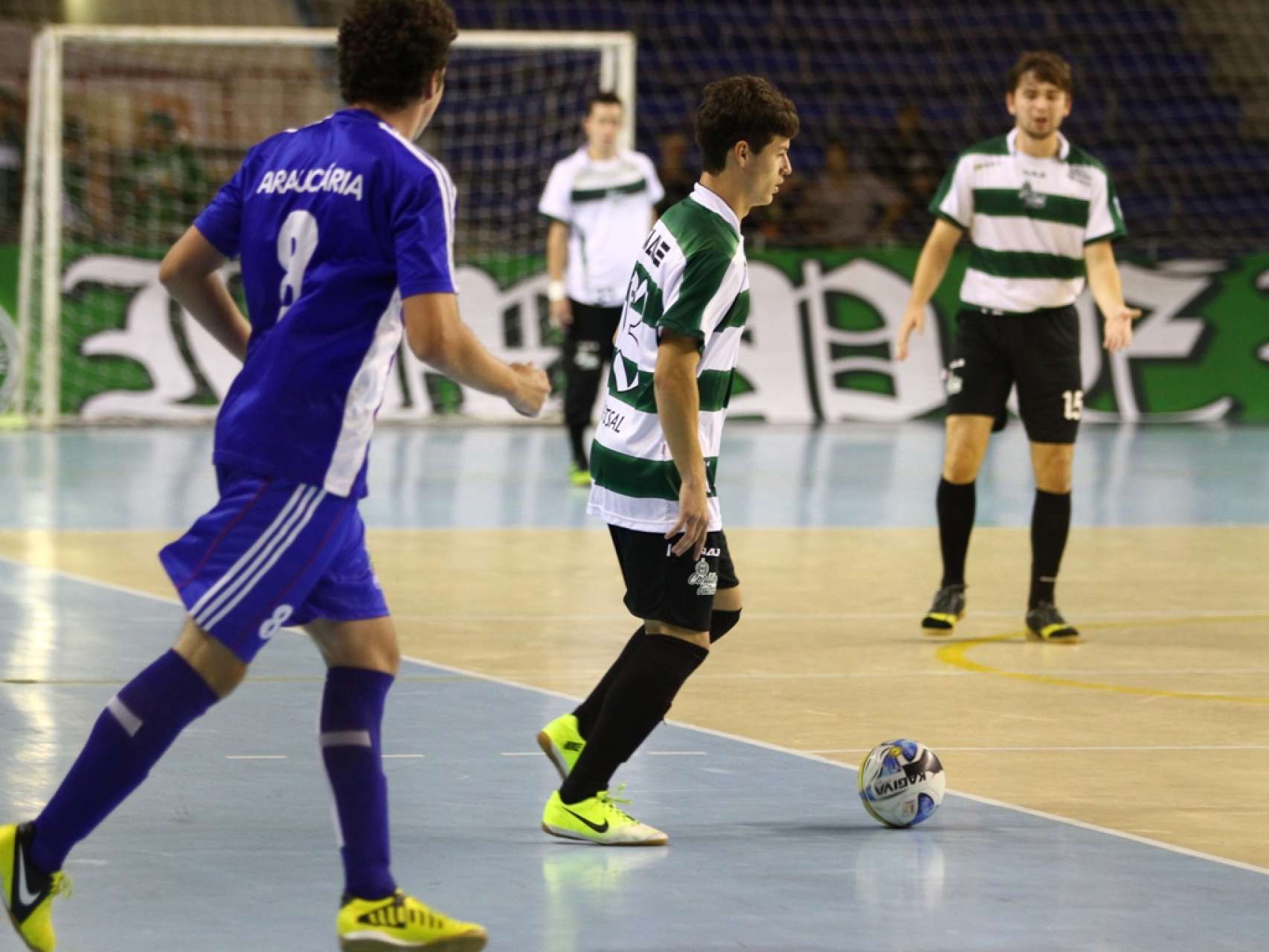 Coxa Futsal pronto para estreia na S�rie Prata