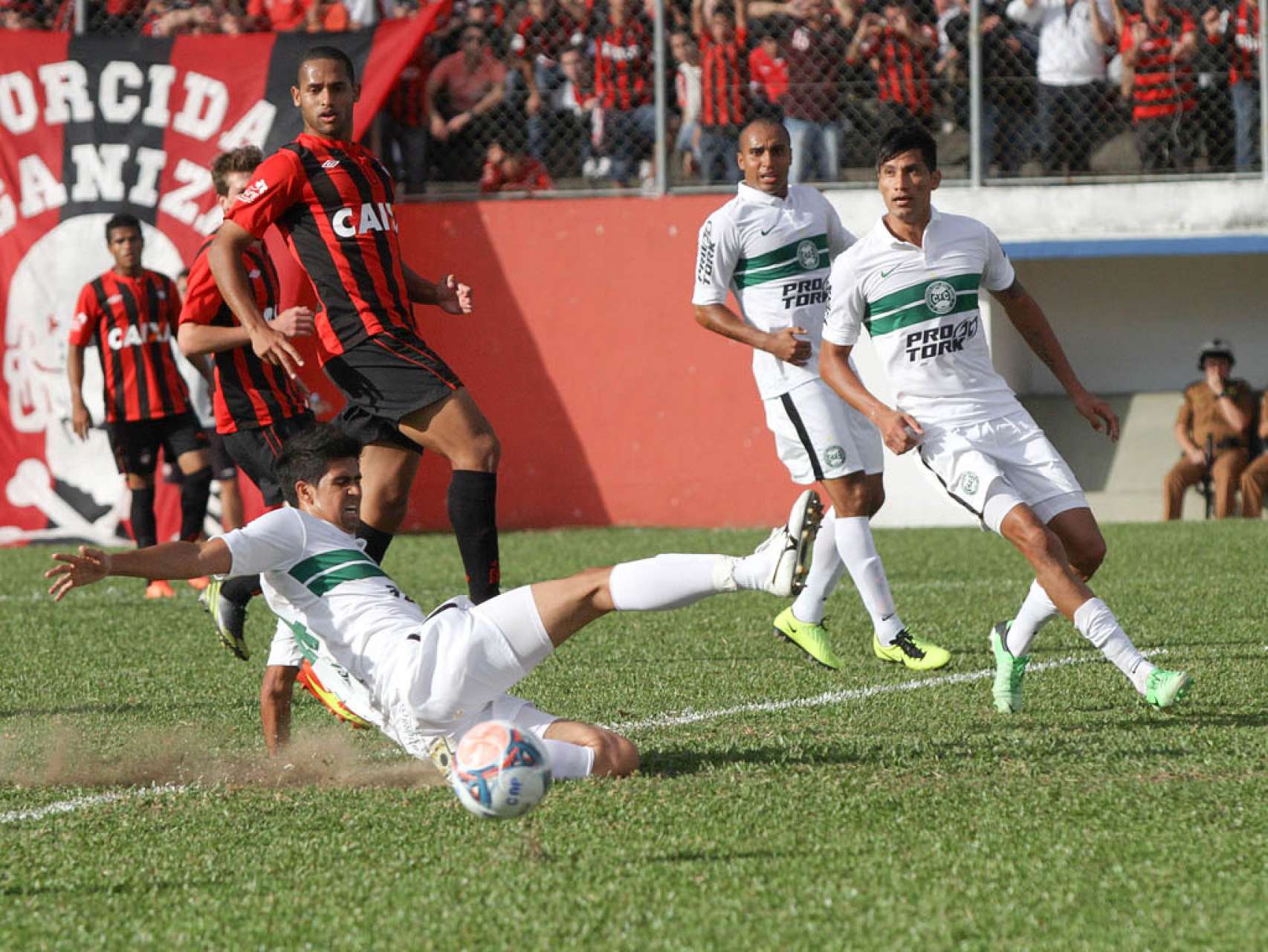 Fotos: Atl�tico-PR x Coritiba