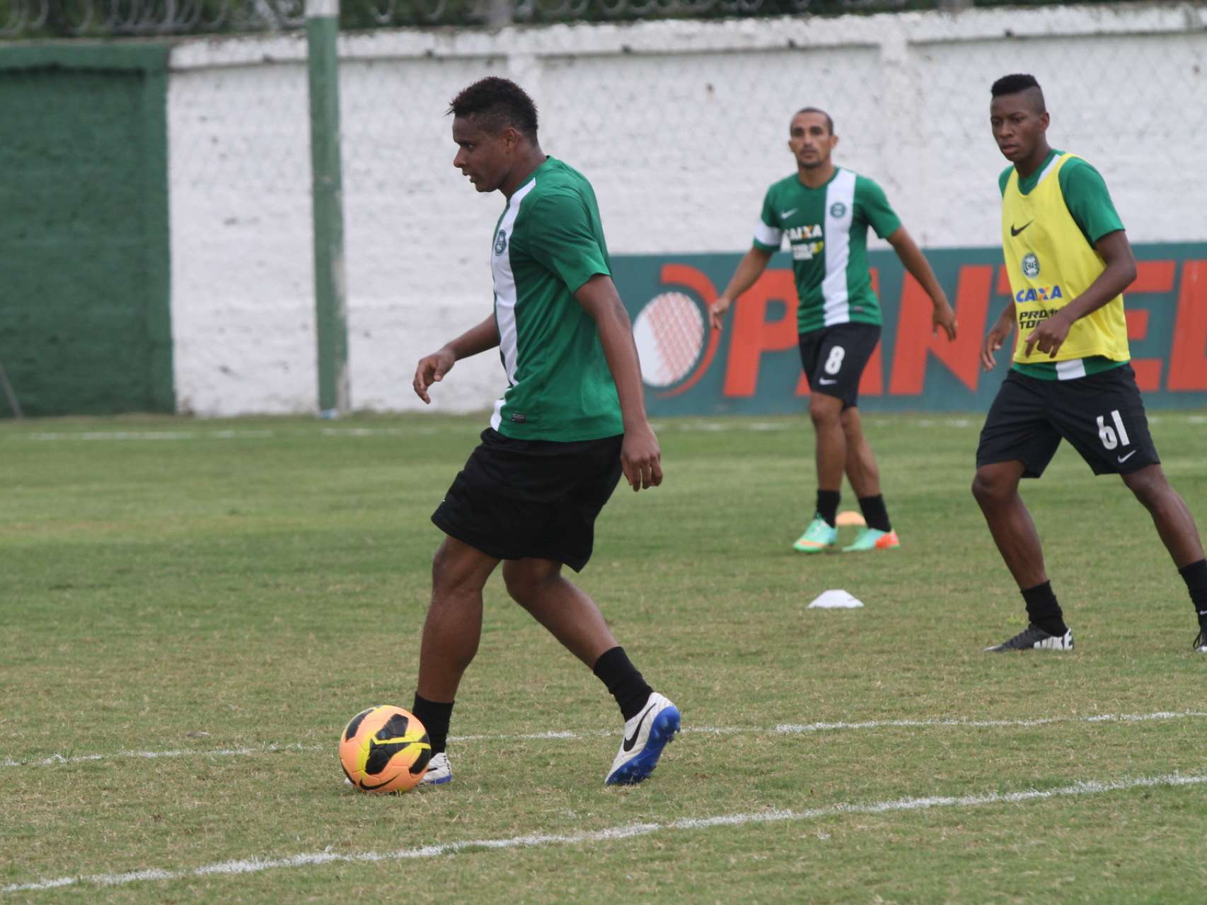 Trabalhos em dois per�odos