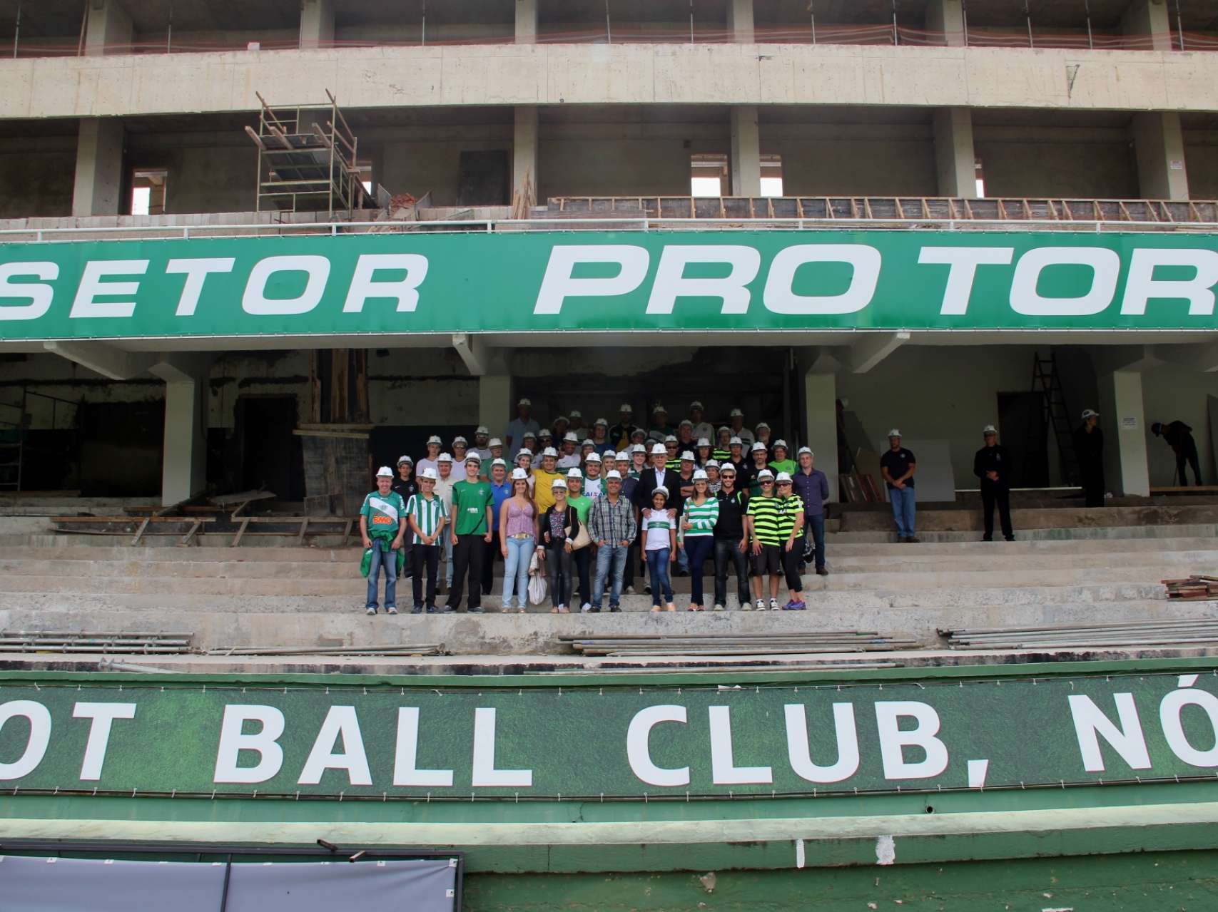 S�cios visitam Setor Pro Tork