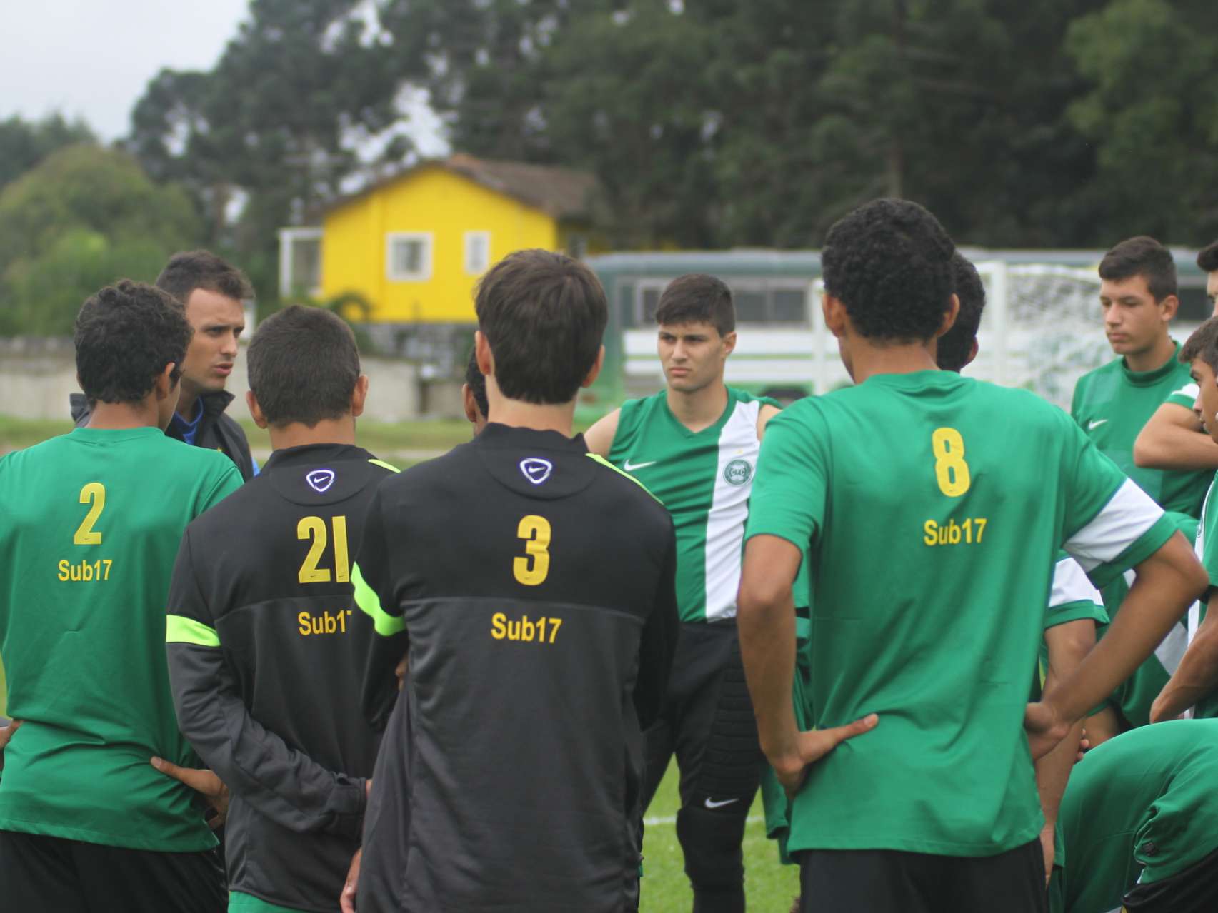 Advers�rios definidos na It�lia
