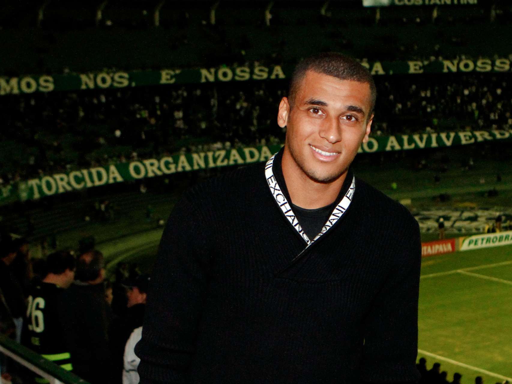 Welinton assiste ao jogo