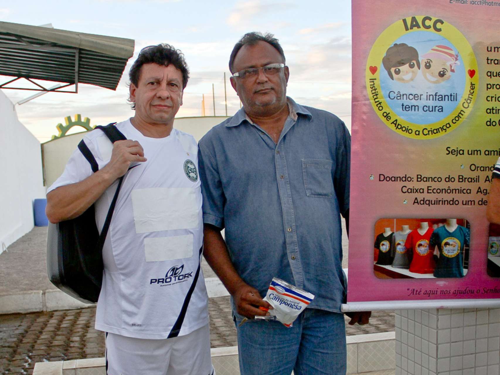 Coritiba e Icasa arrecadam mantimentos para instituto