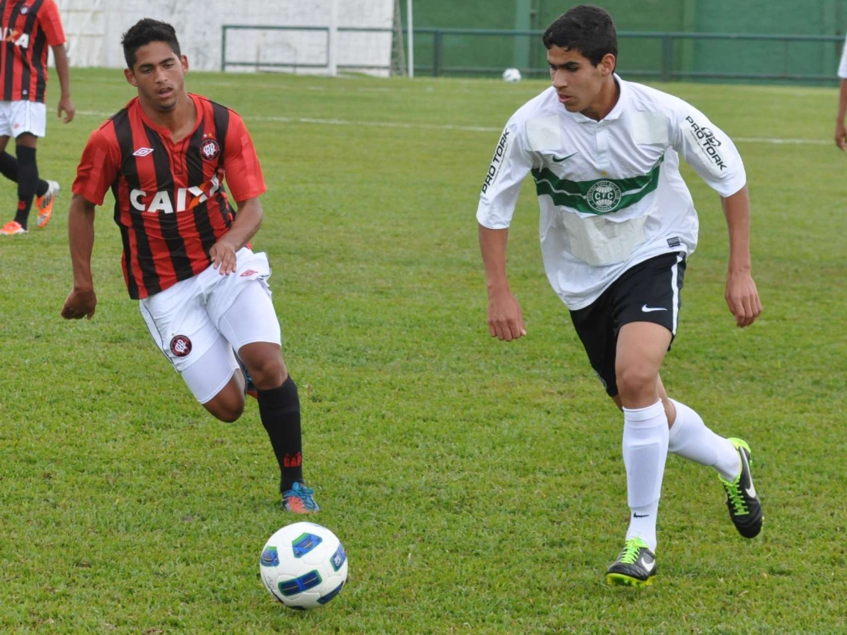 Atle-Tiba Sub-17 termina sem gols
