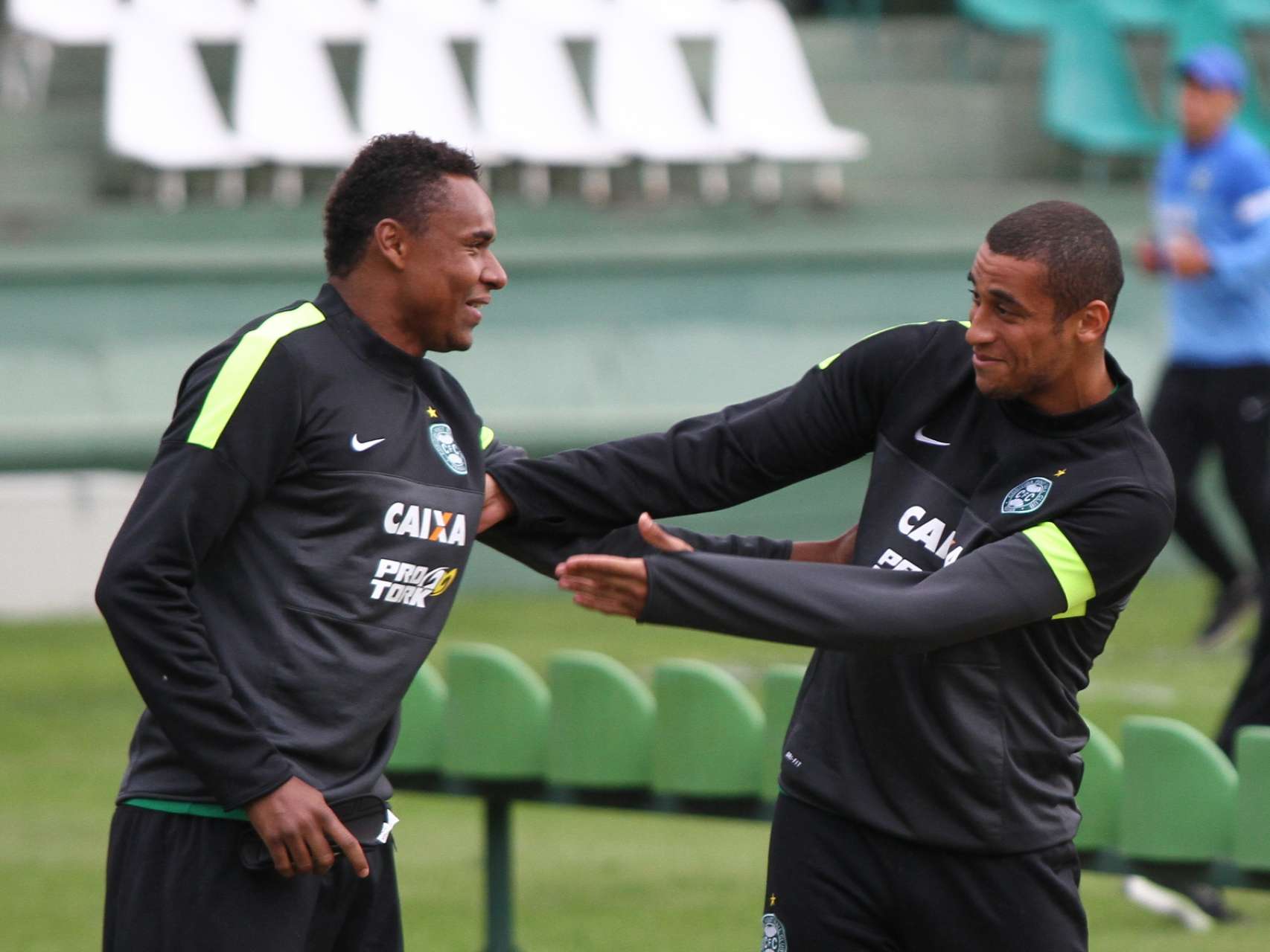 Coxa faz �ltimo treino no Couto