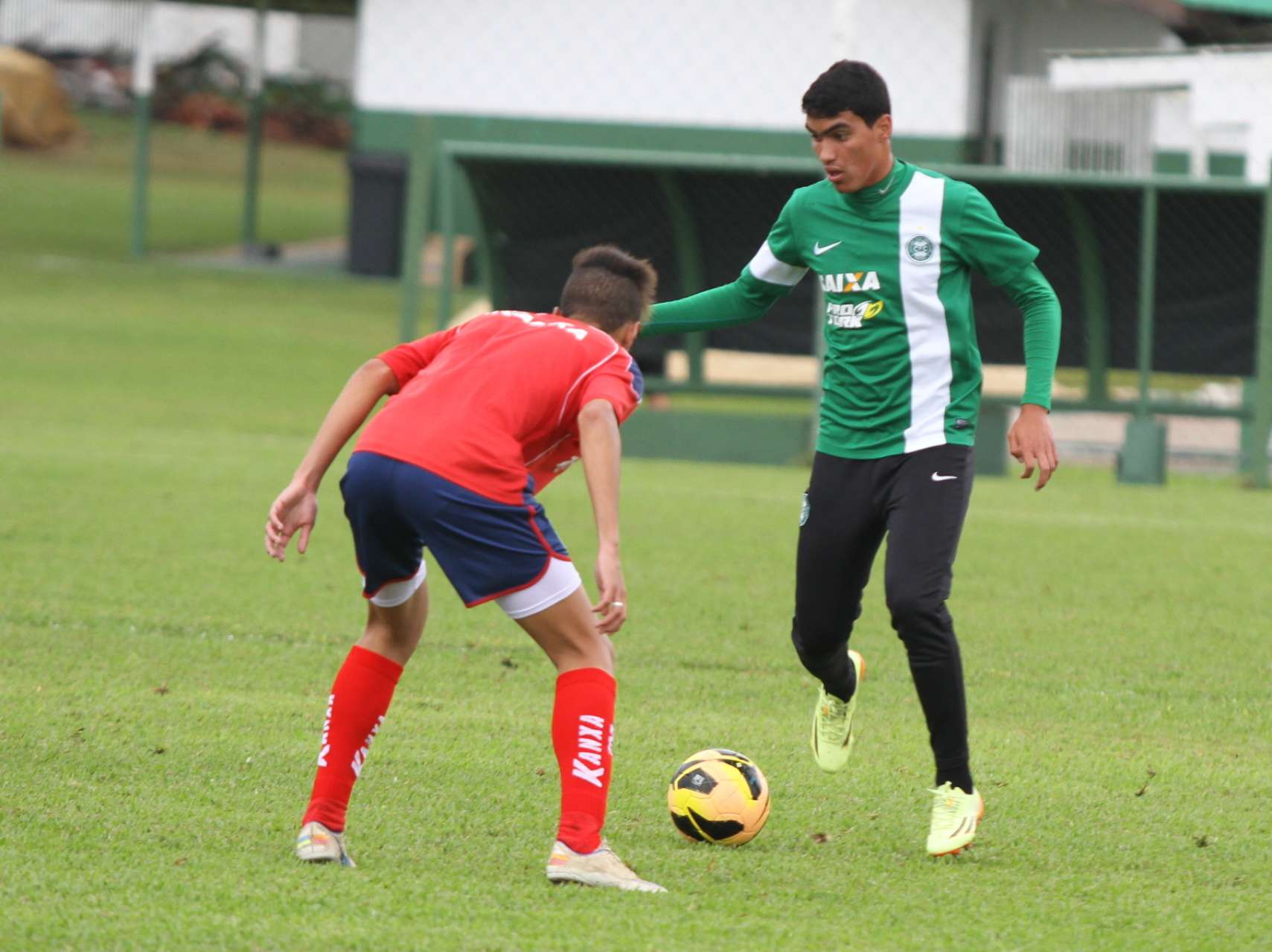 Match-treino movimenta CT 