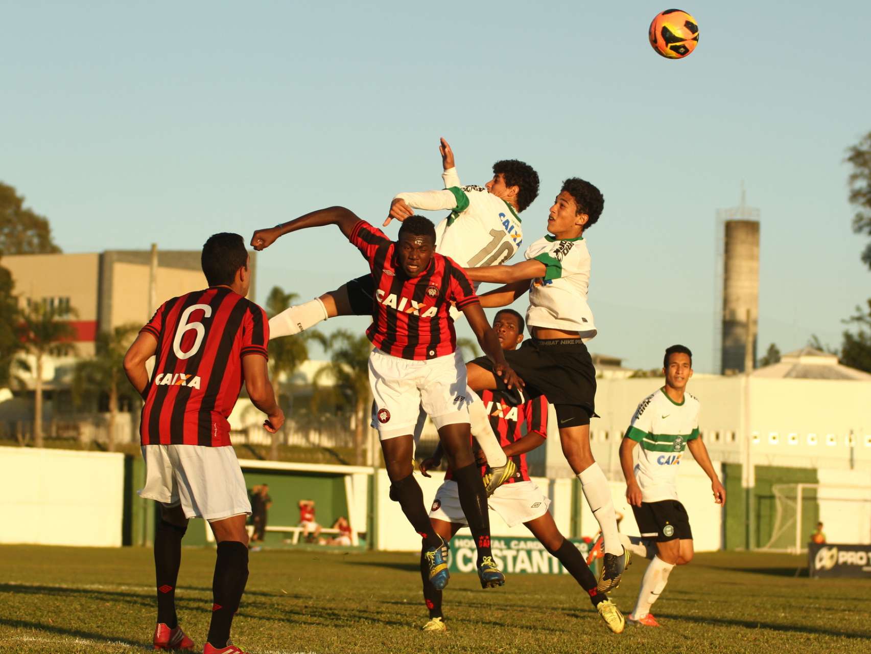 Decis�o Sub-18 no Couto