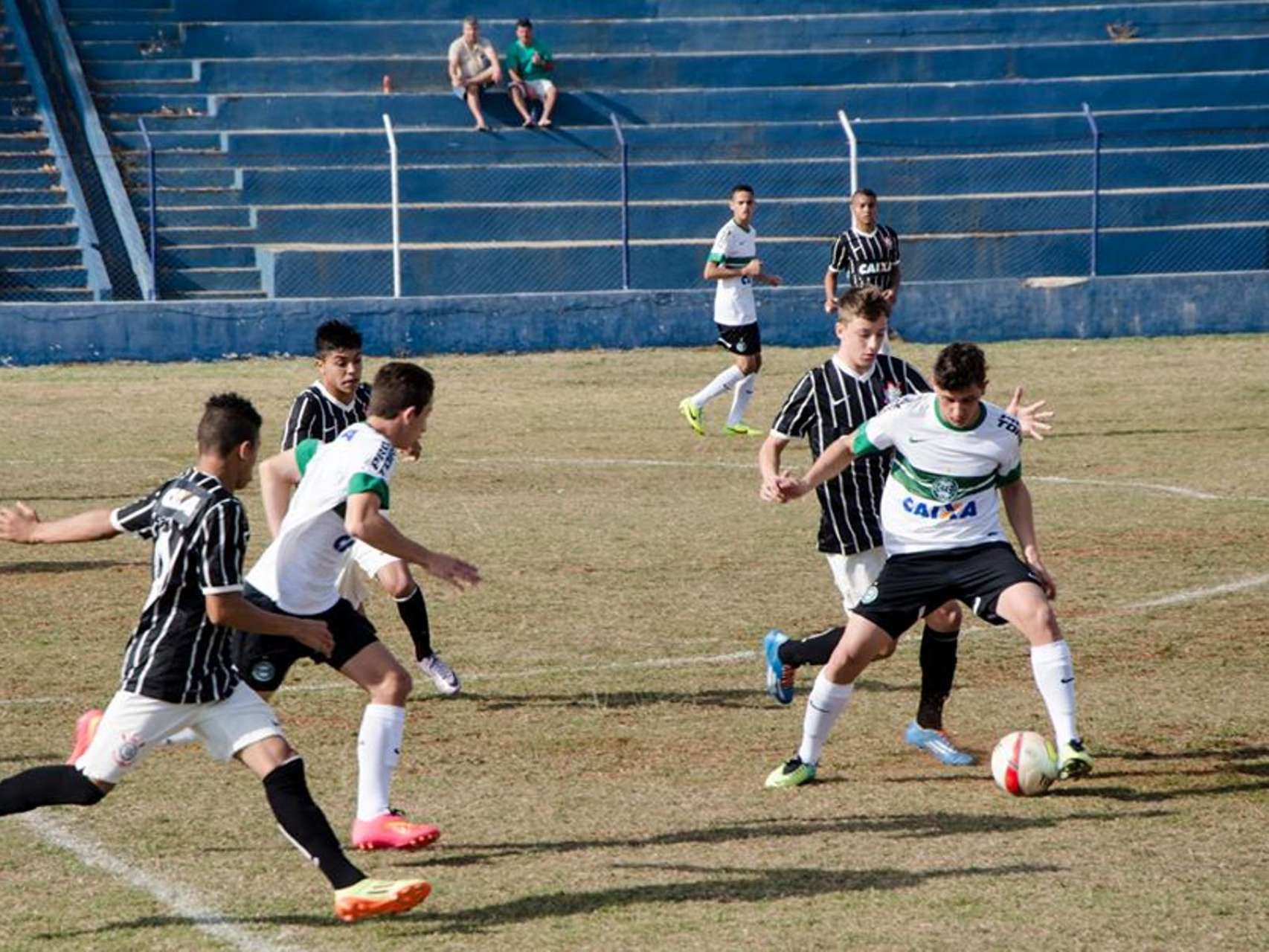 Sub-15 empata em Laranjal Paulista