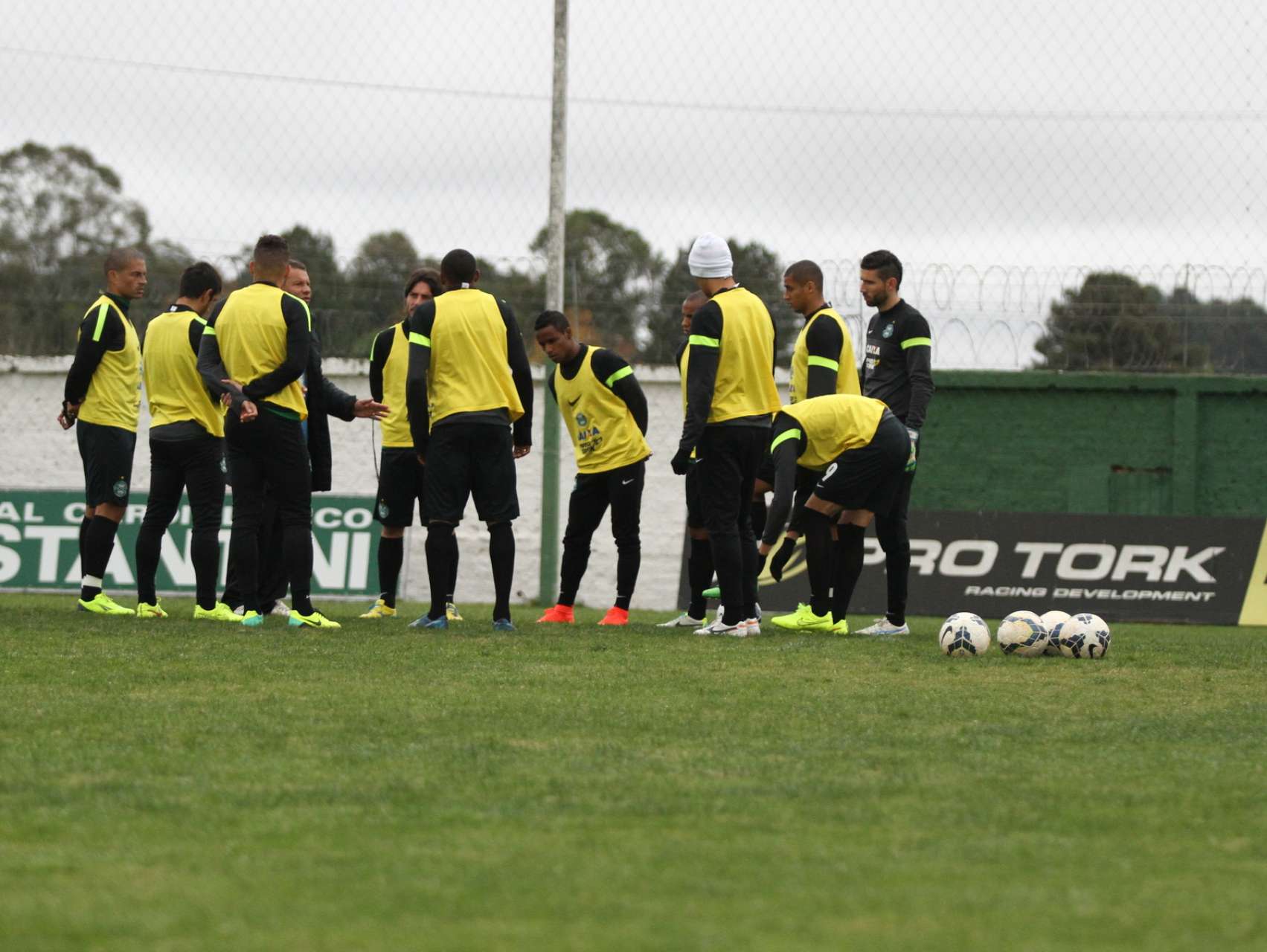 Manh� de treino