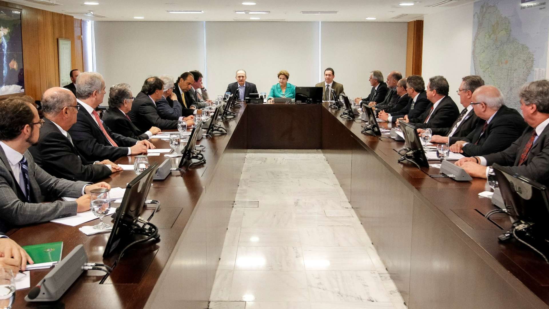 Dilma vai ajudar clubes