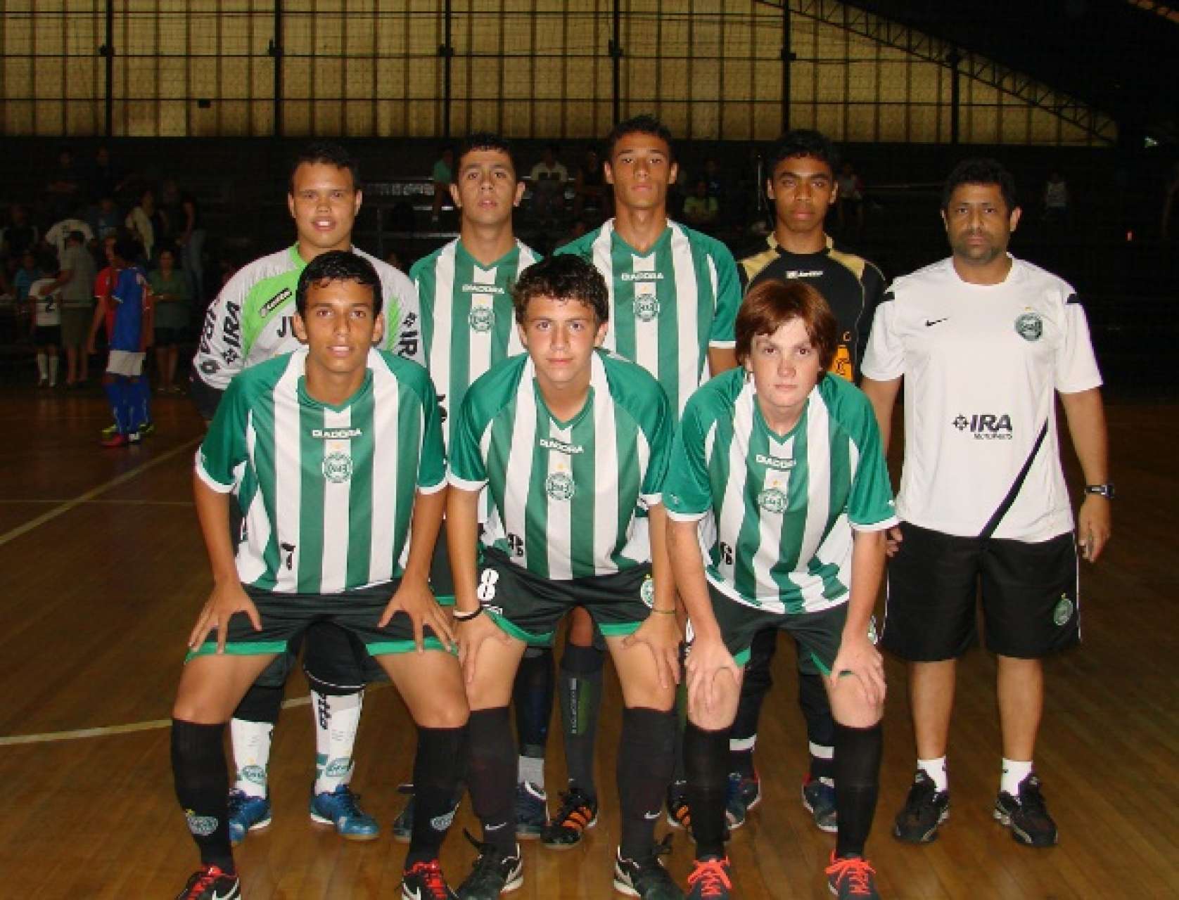 Coxa Futsal Sub-15 conquista a Ta�a Curitiba