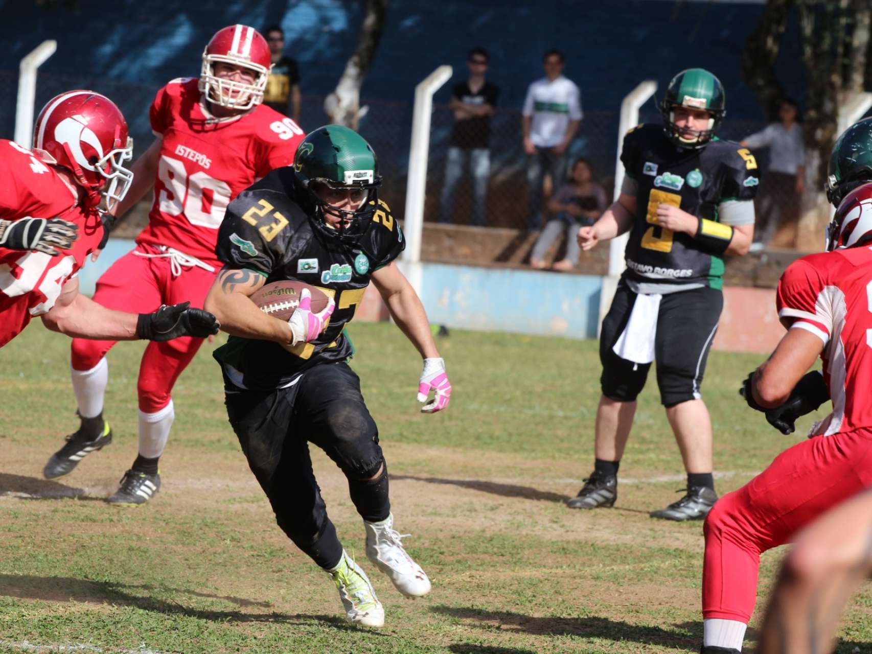 Croco estreia com vit�ria