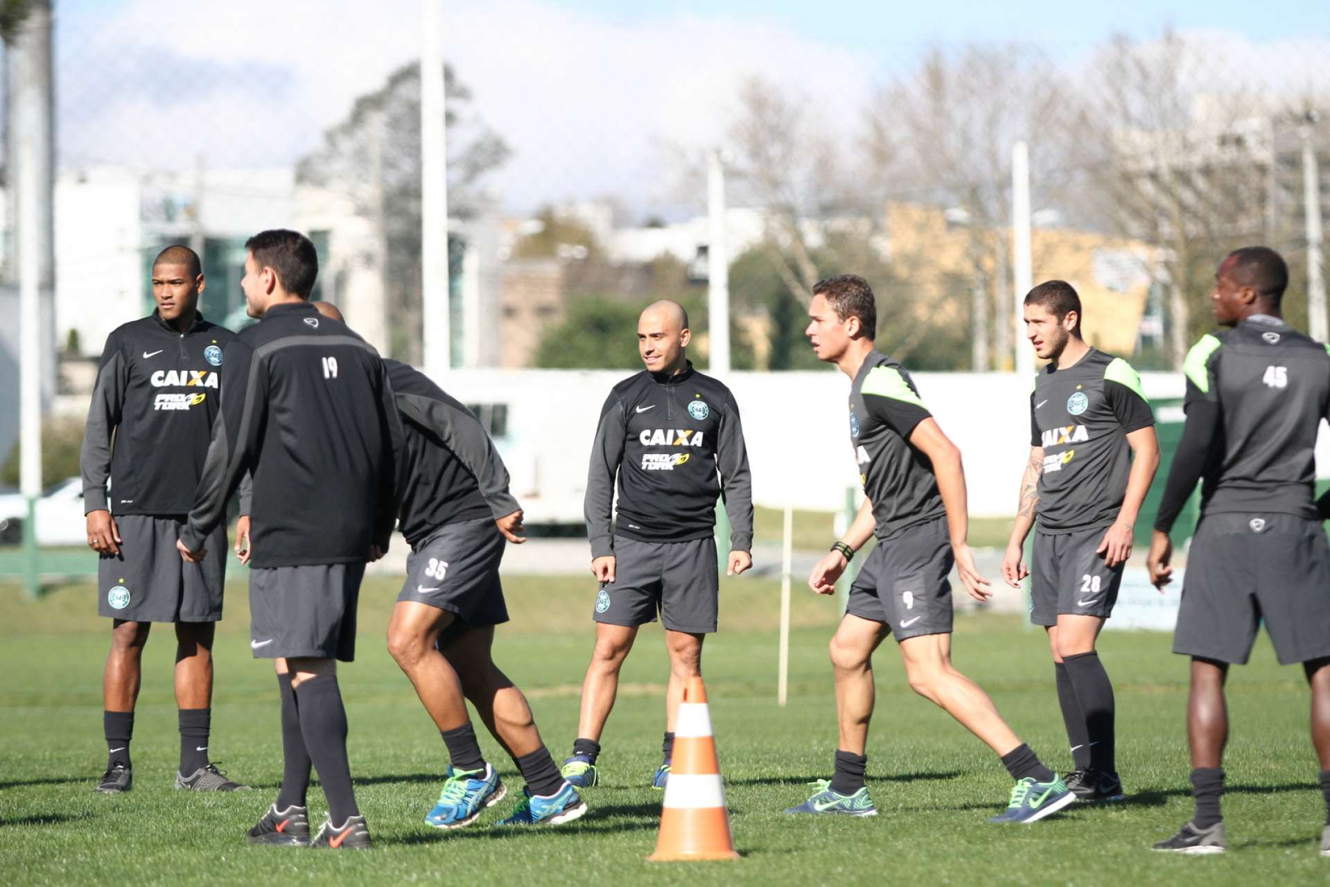 Elenco se reapresenta no CT