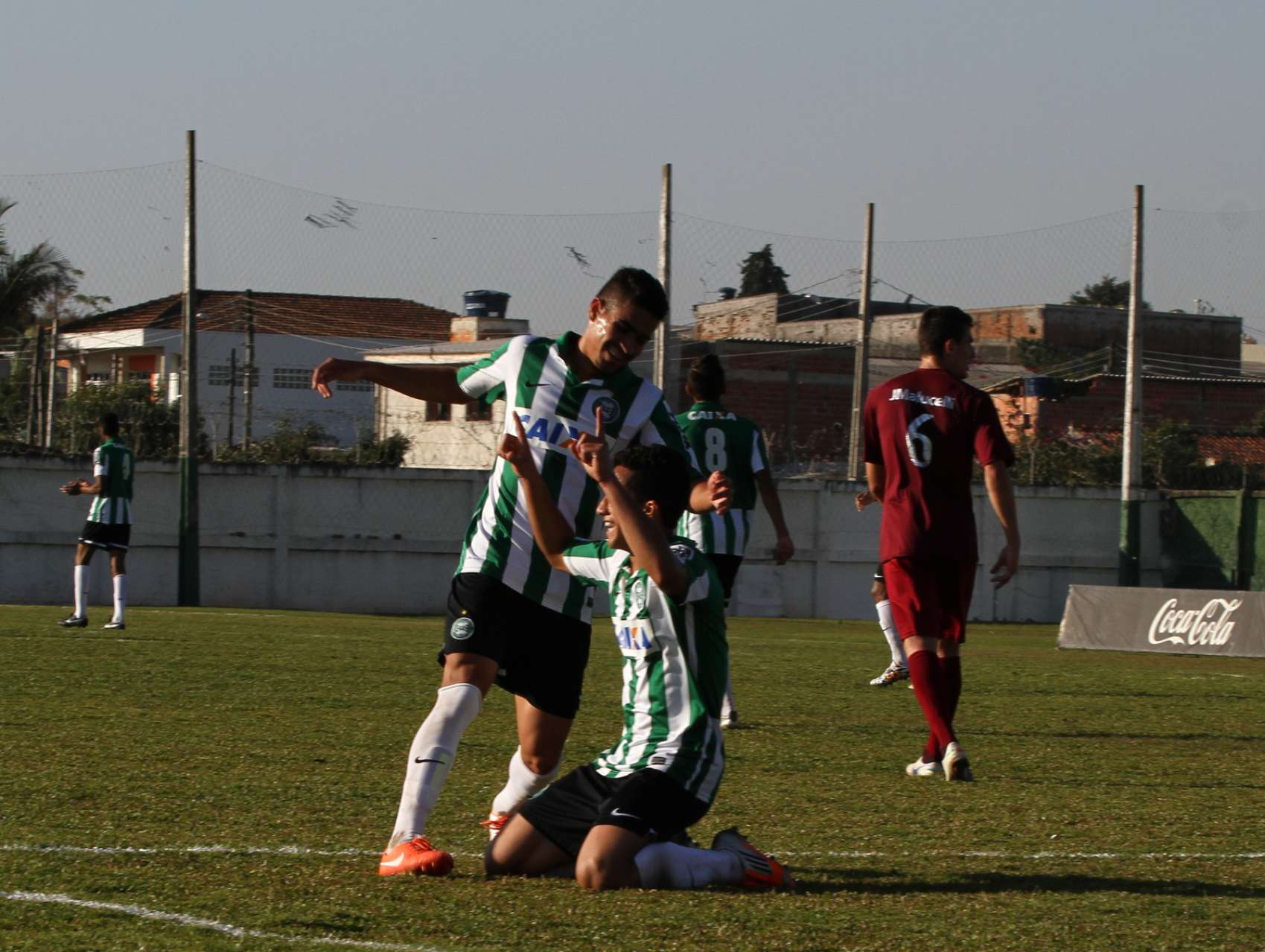 Mais tr�s pontos