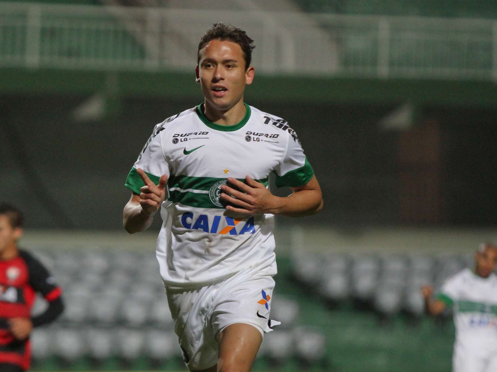 Keirrison marca 71� gol pelo Coxa