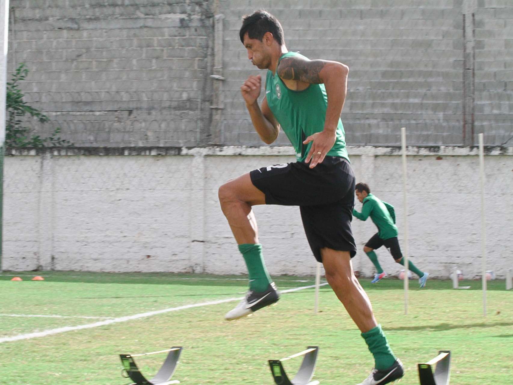 Coxa retorna aos trabalhos