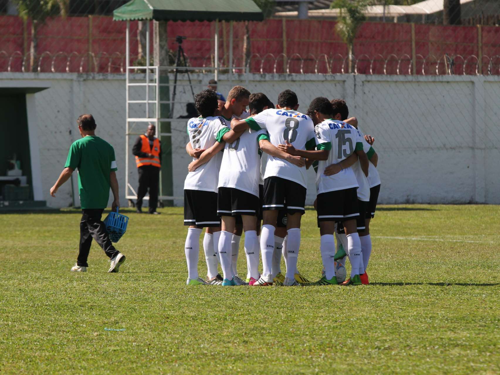 Vit�rias no estaduais Sub-15 e Sub-17