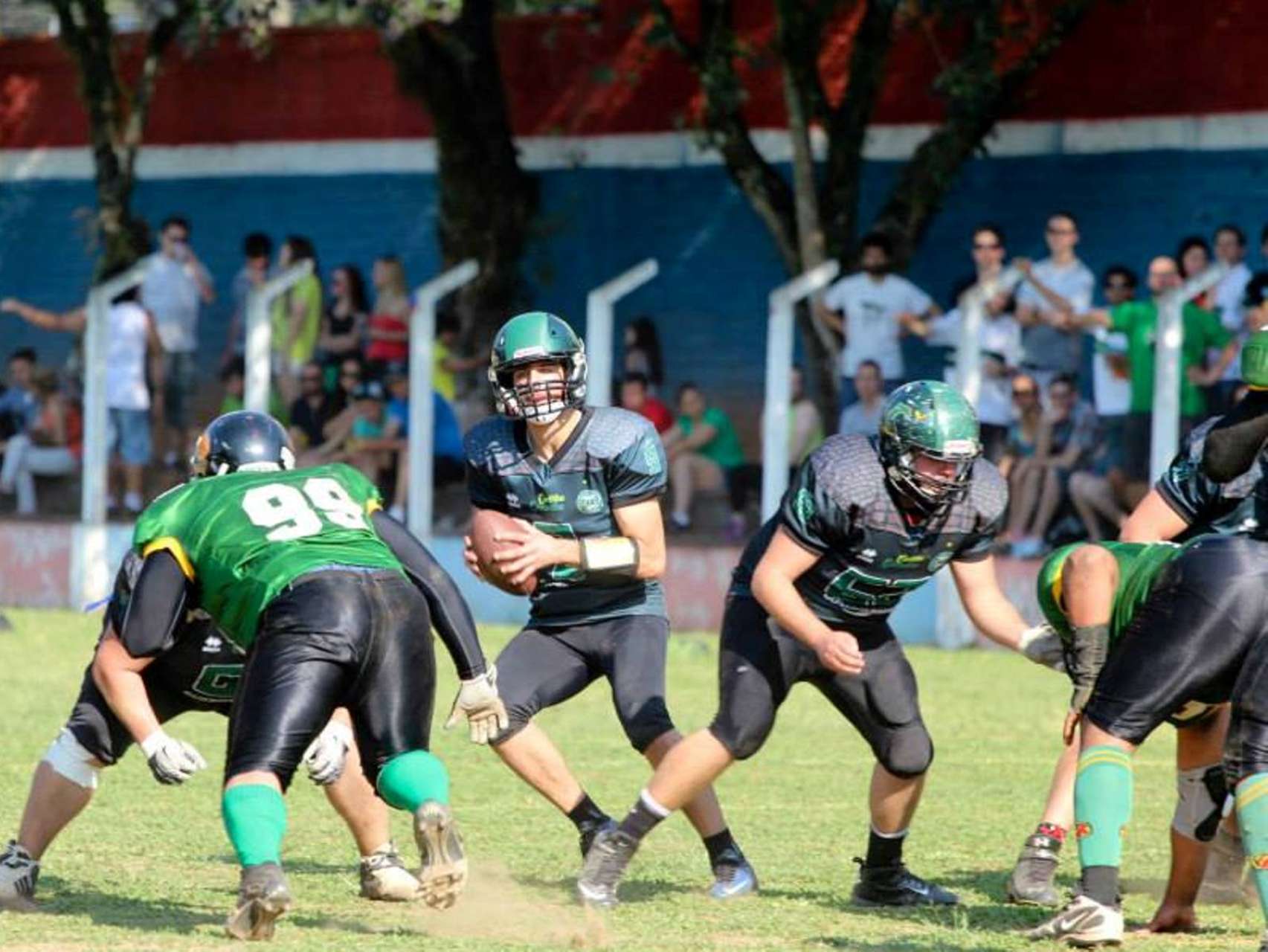 Croco vence e segue invicto