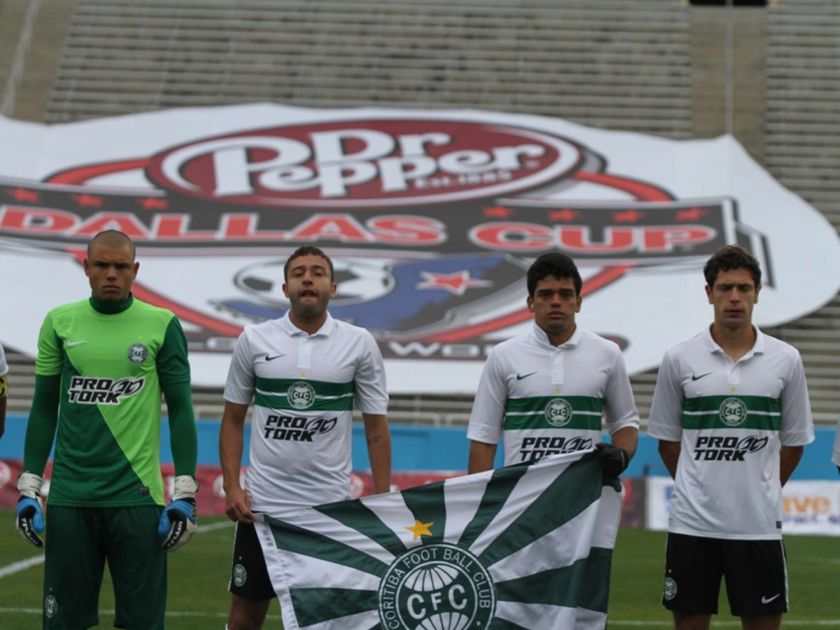 Advers�rios Dallas Cup