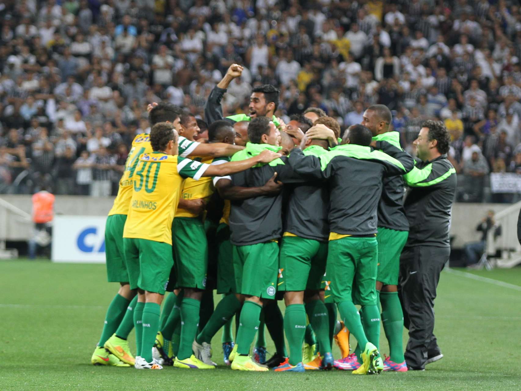 Fotos: Corinthians 2x2 Coxa