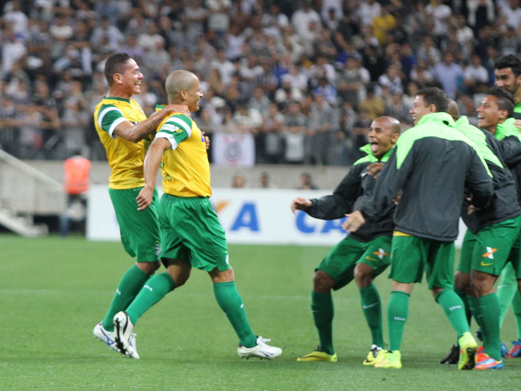Alex destaca gol 