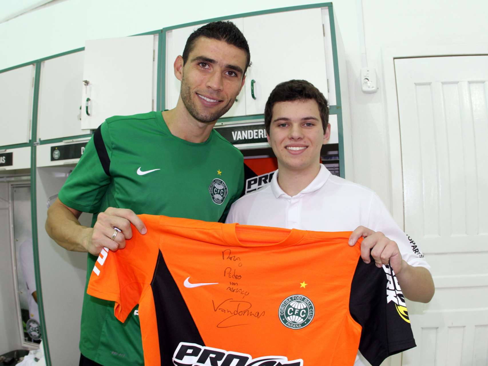 S�cio ganha camisa hist�rica do goleiro Vanderlei 