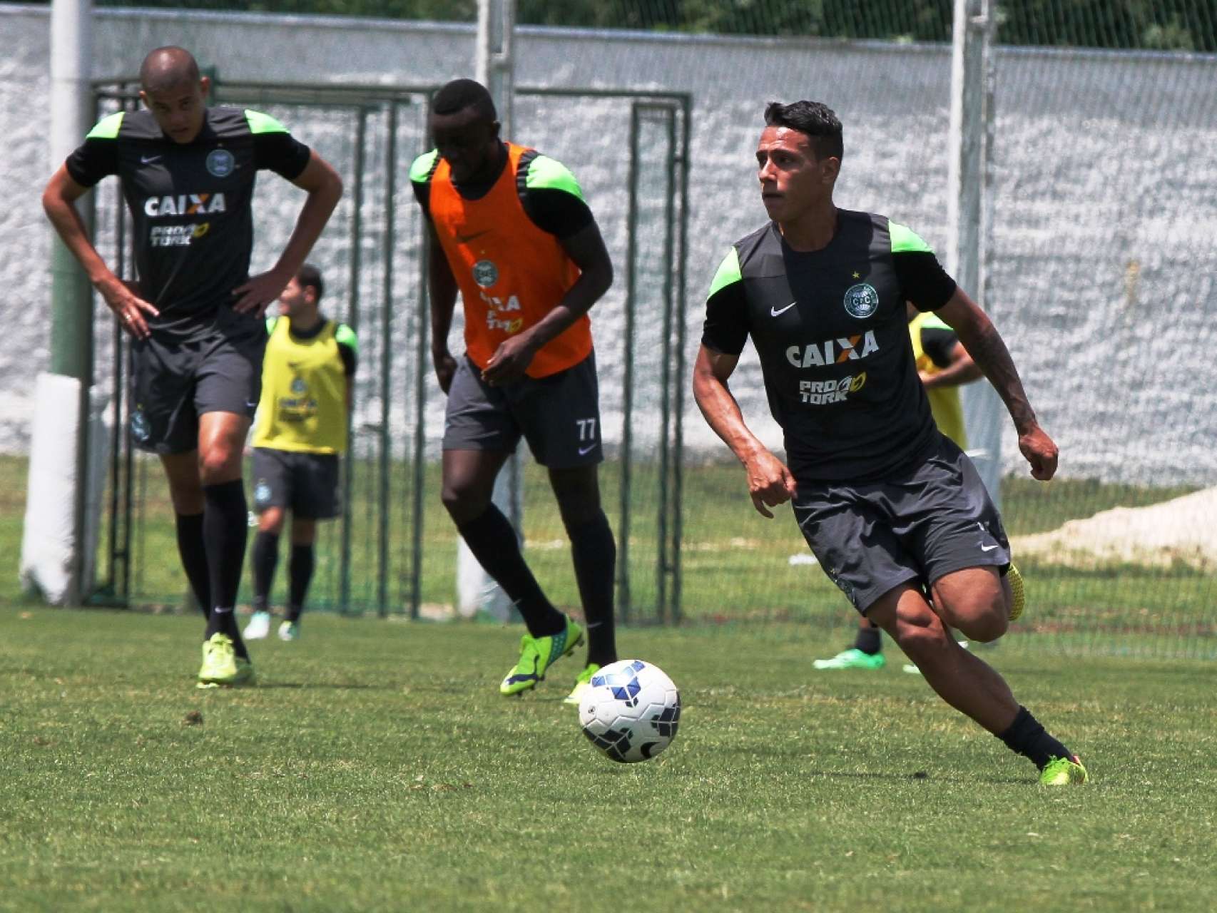 Fotos da reapresenta��o