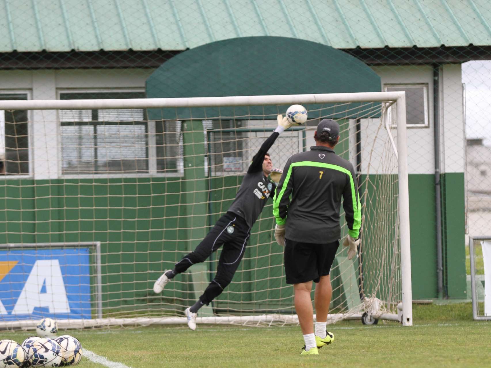 Pracidelli enaltece n�meros de Vanderlei