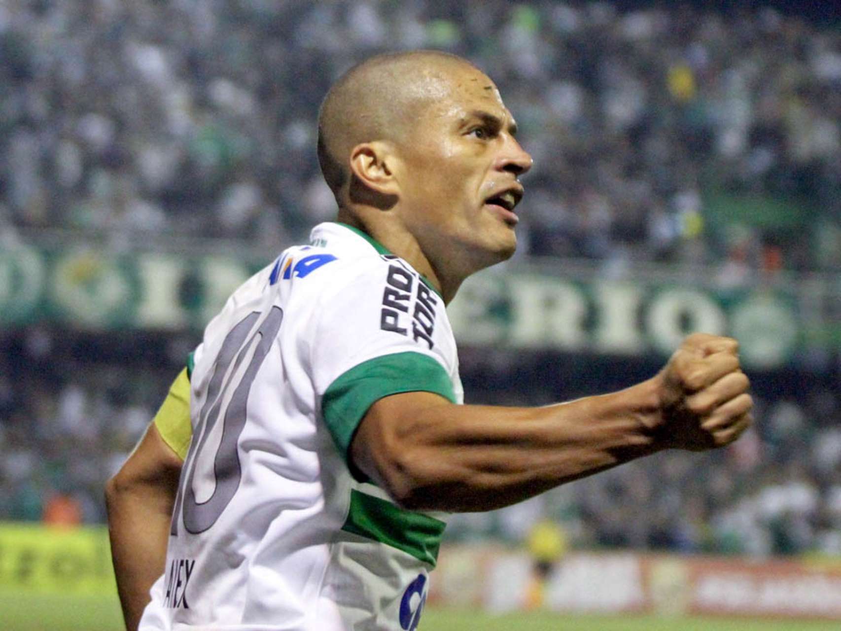 Fa�a uma pergunta para o Alex! 