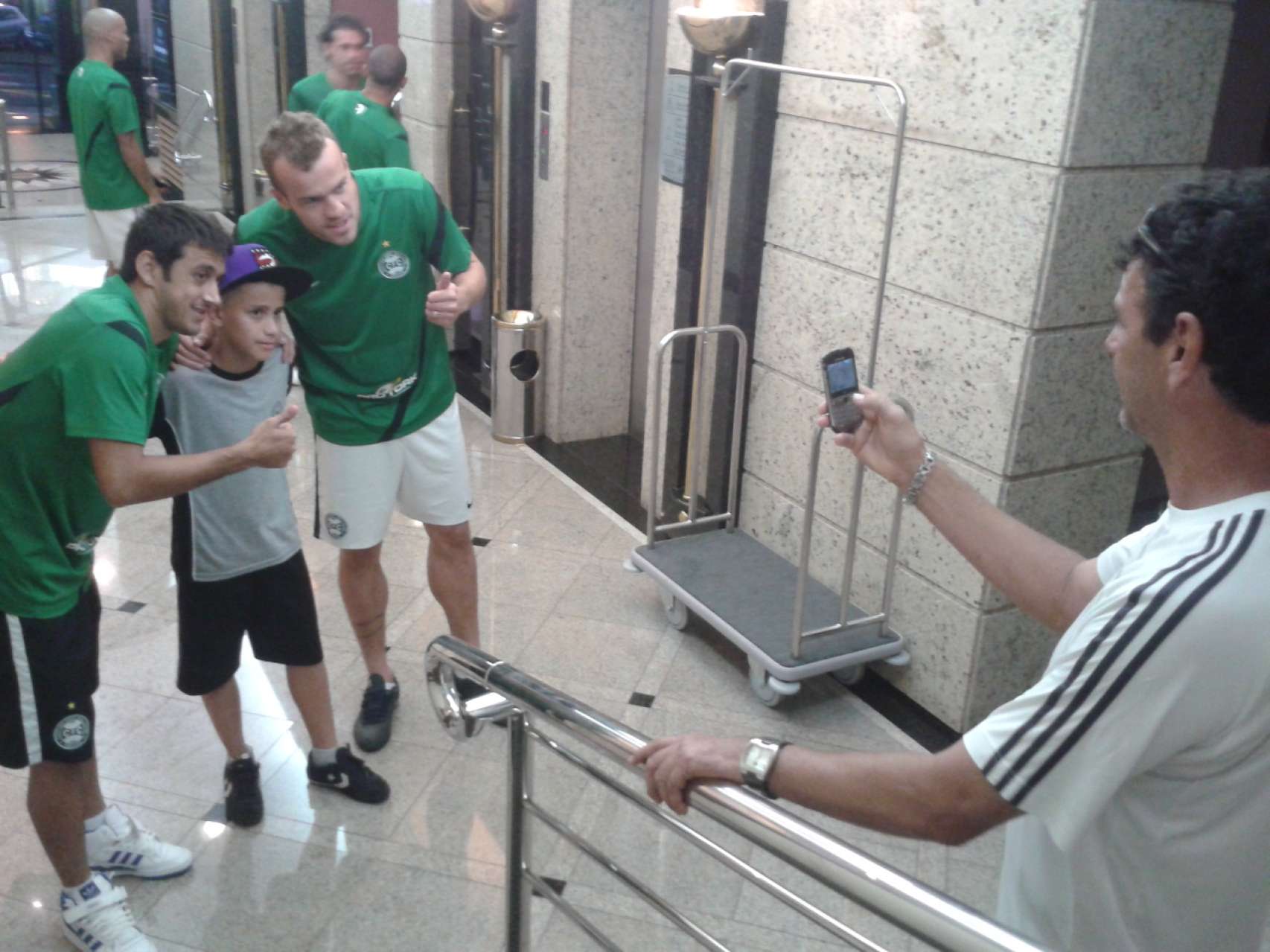 Berg reencontra amigos no Coritiba