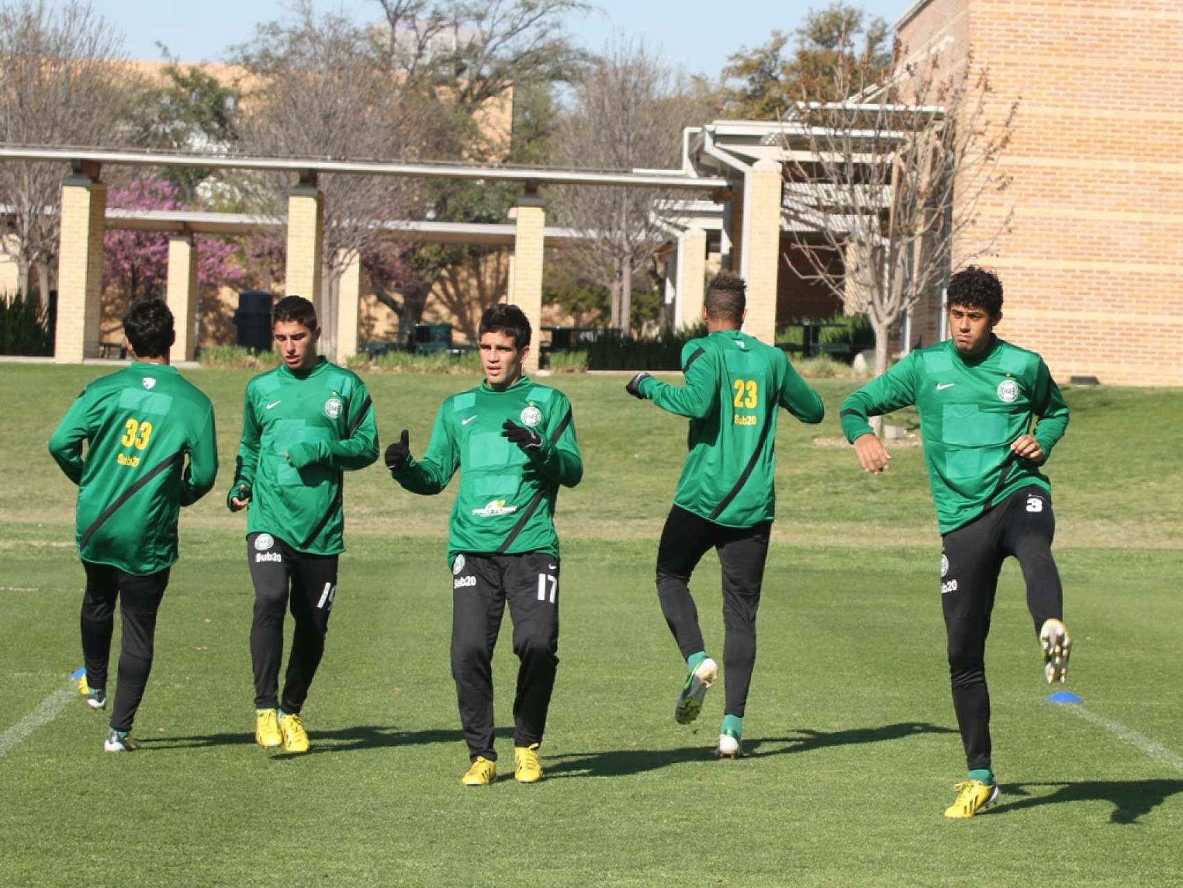 Coxa Sub-19 treina em Dallas