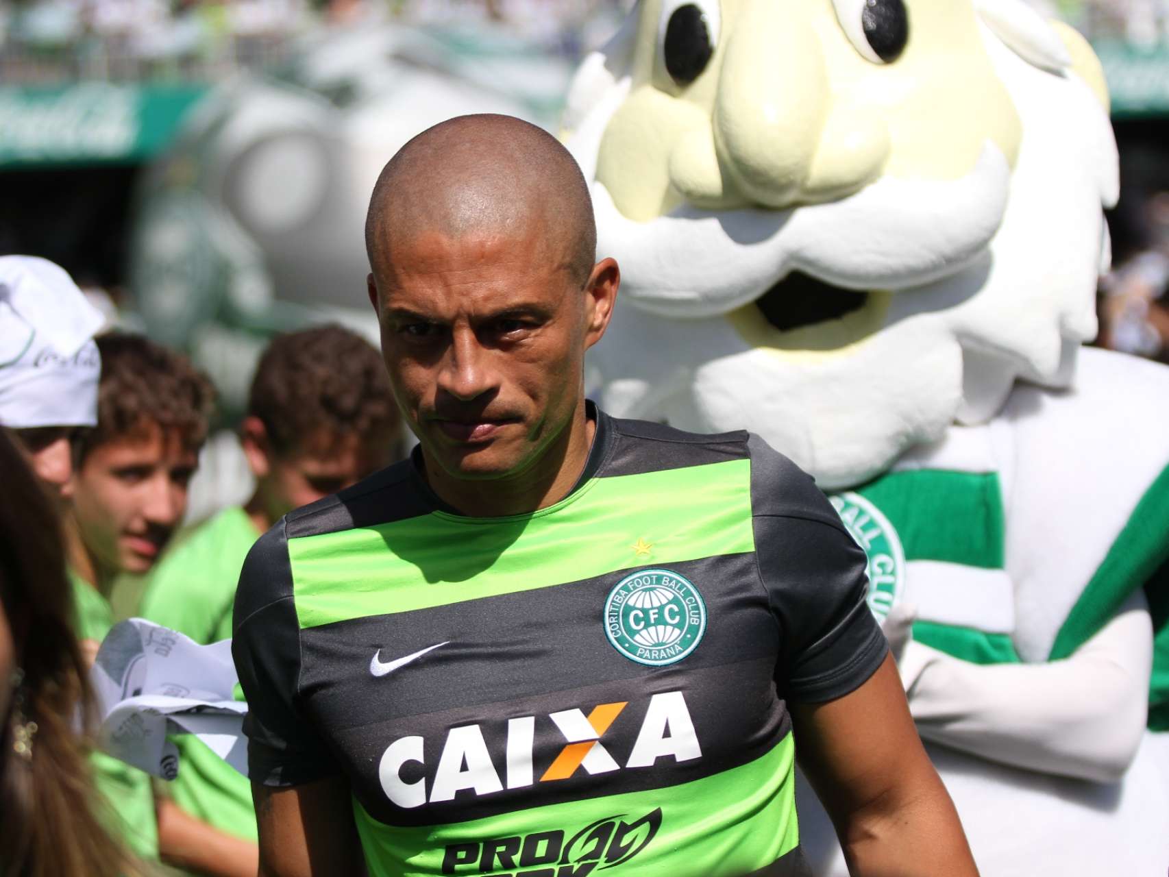 Coritiba agradece confian�a de Alex