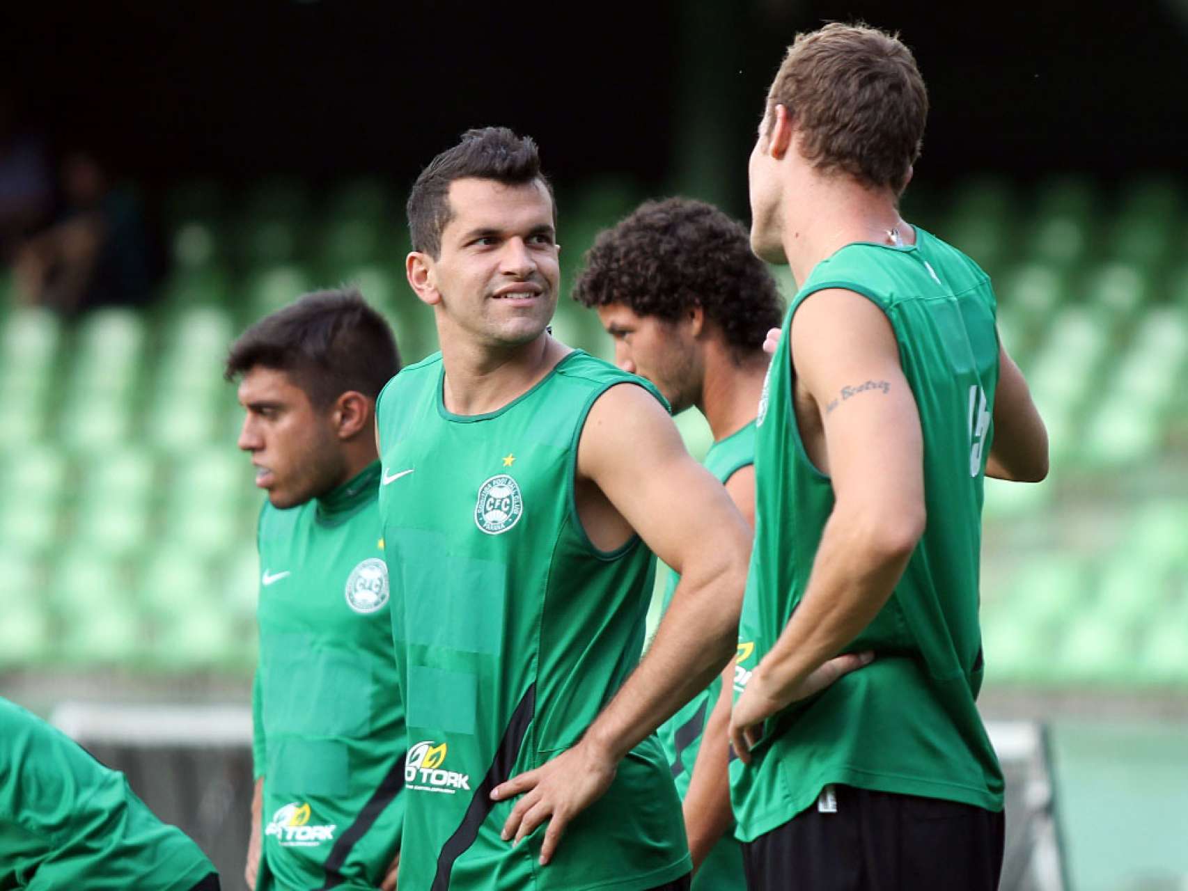 Eltinho quer manter boa fase
