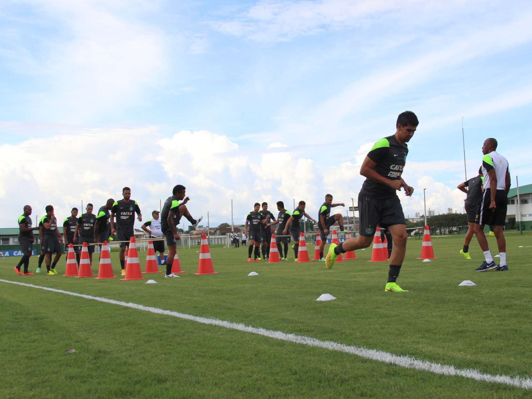 Coxa inicia trabalhos de 2015
