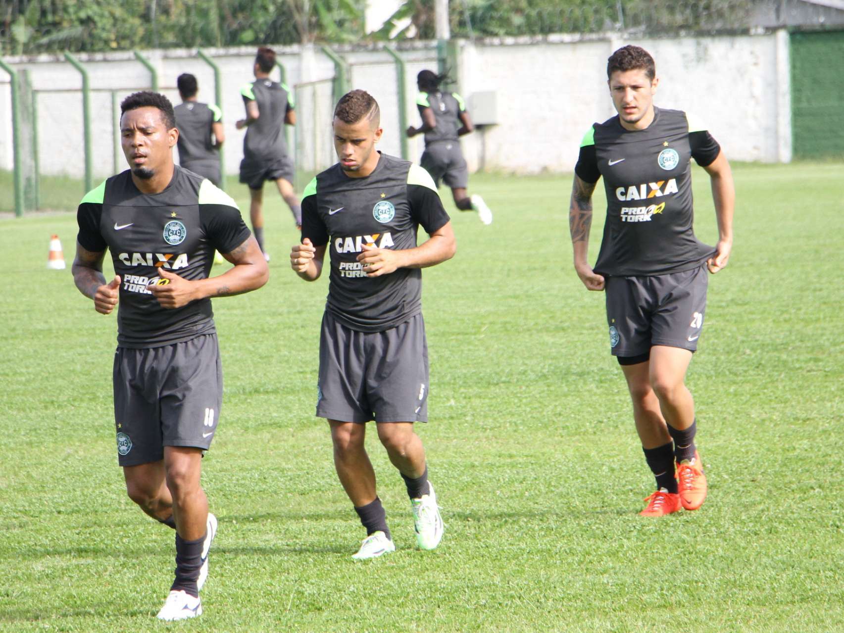 Pr�-temporada segue no Coxa