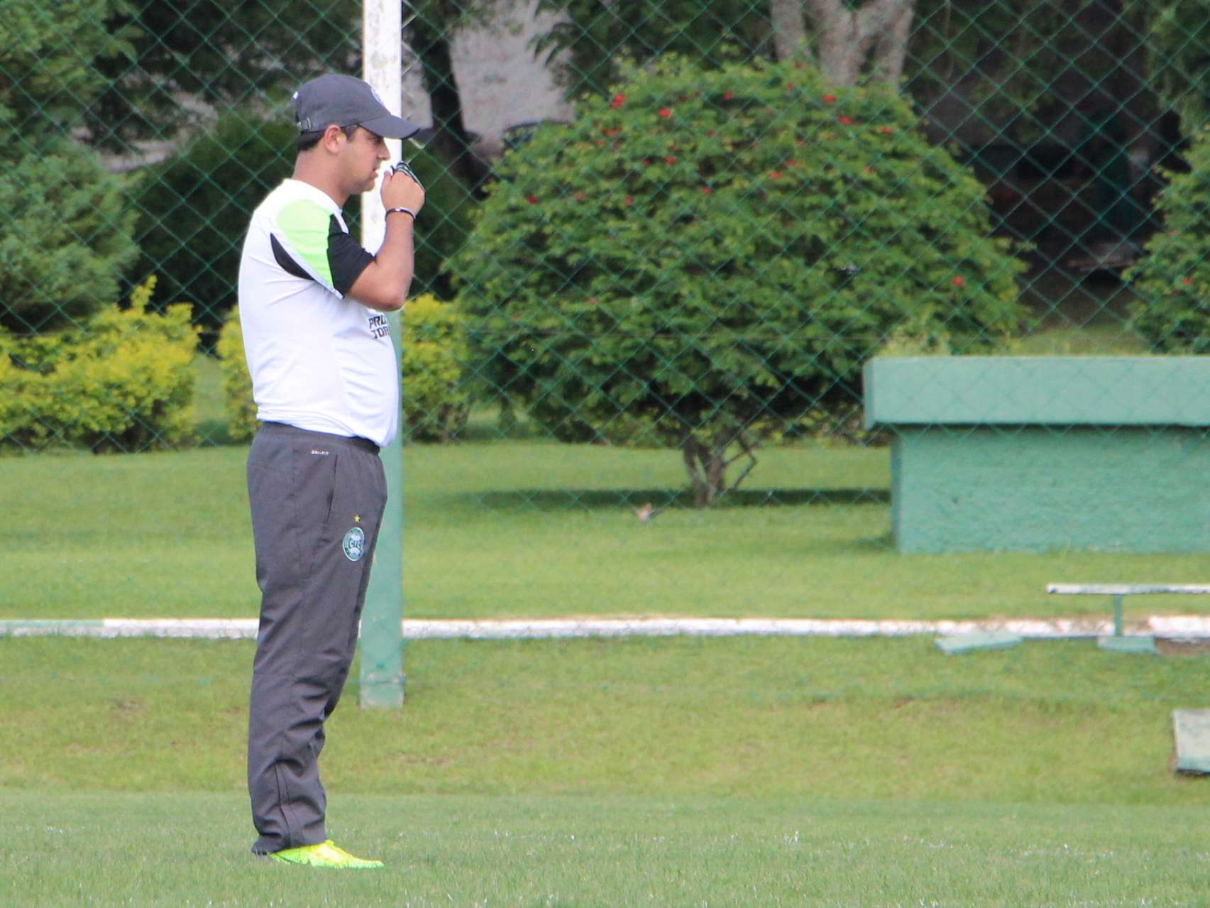 Marquinhos comanda 1� treino t�tico