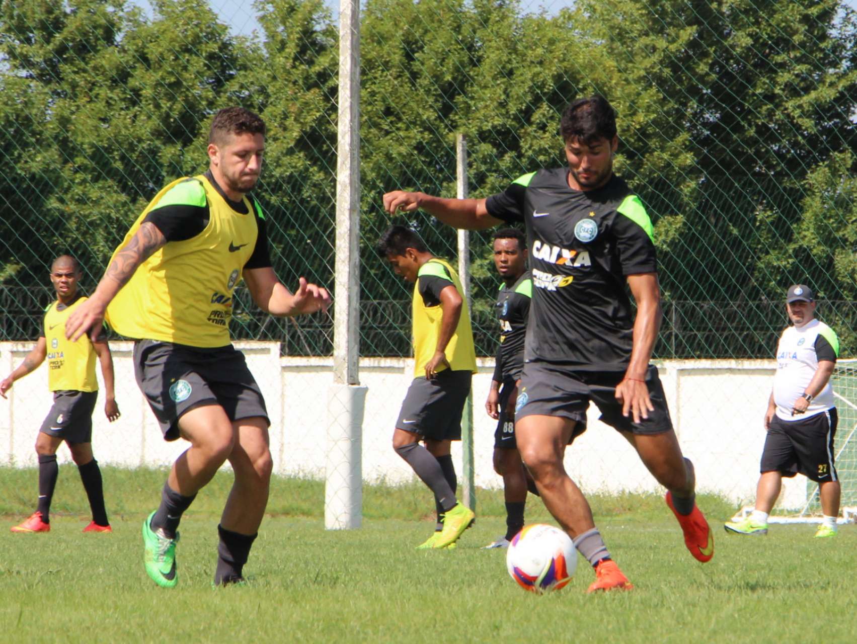 Galeria Coxa: imagens da manh�