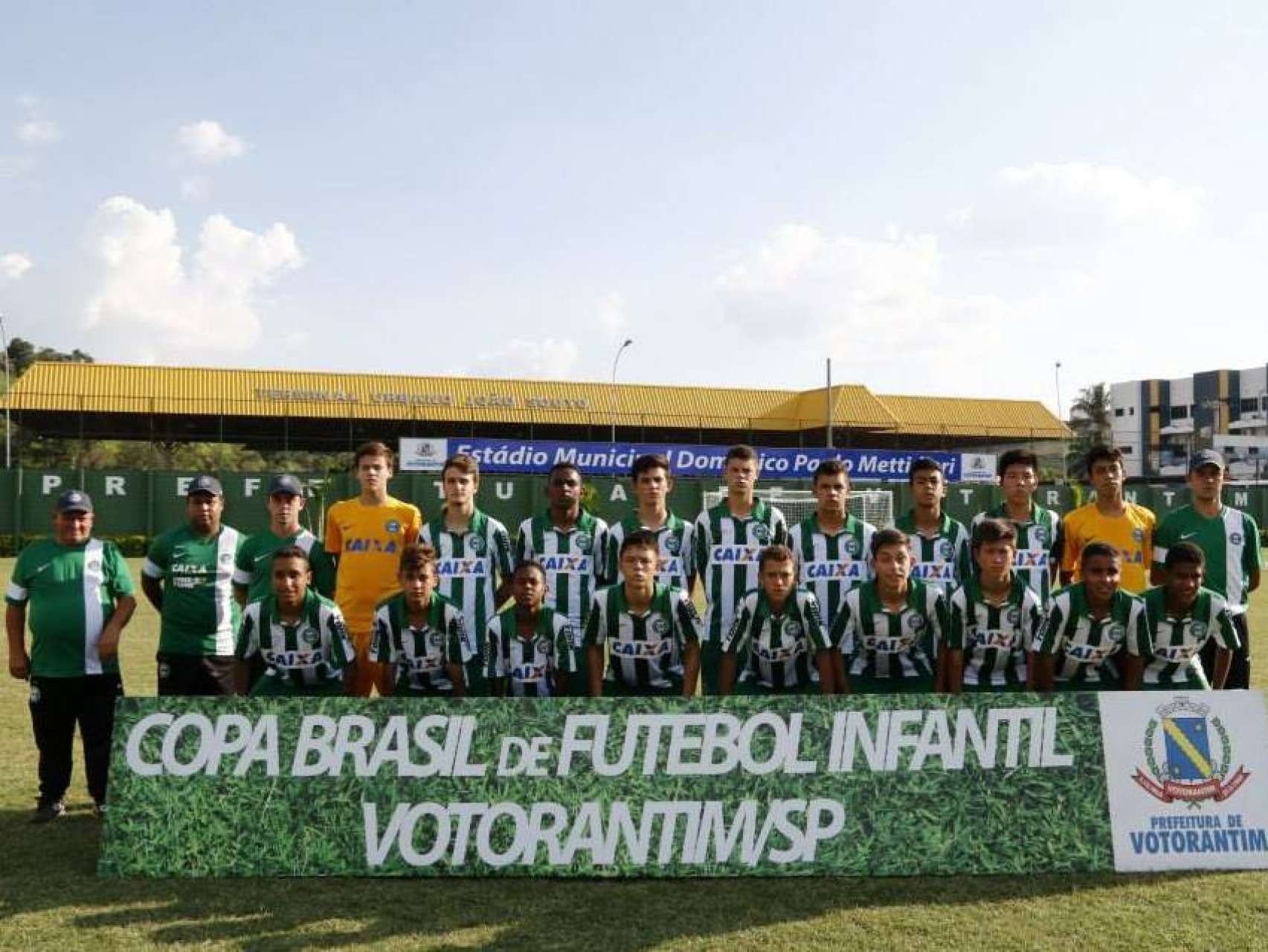 Coxa busca classifica��o em Votorantim