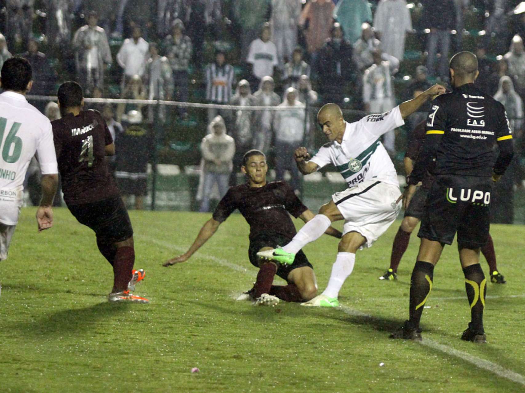 Coxa e J.Malucelli pela 12� vez