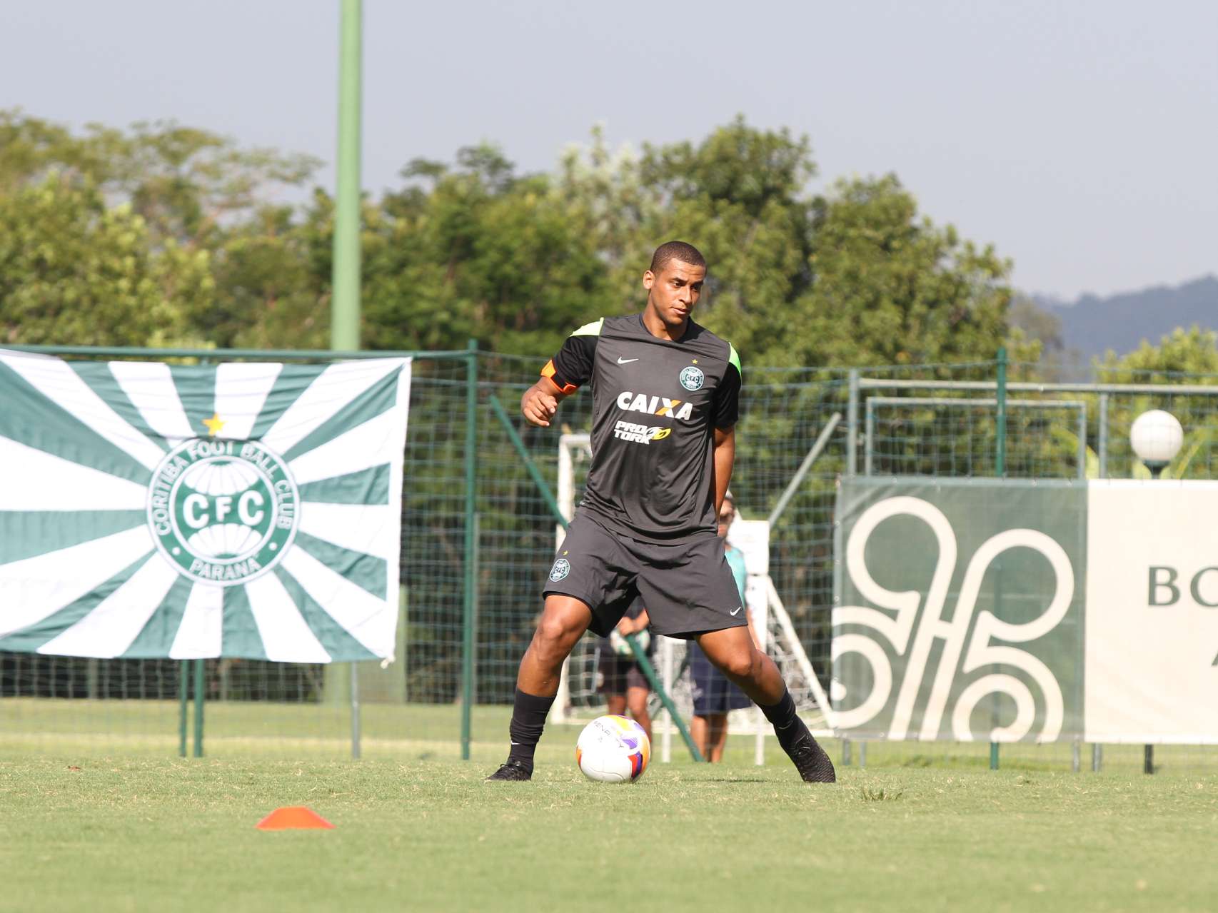 Welinton aparece no BID